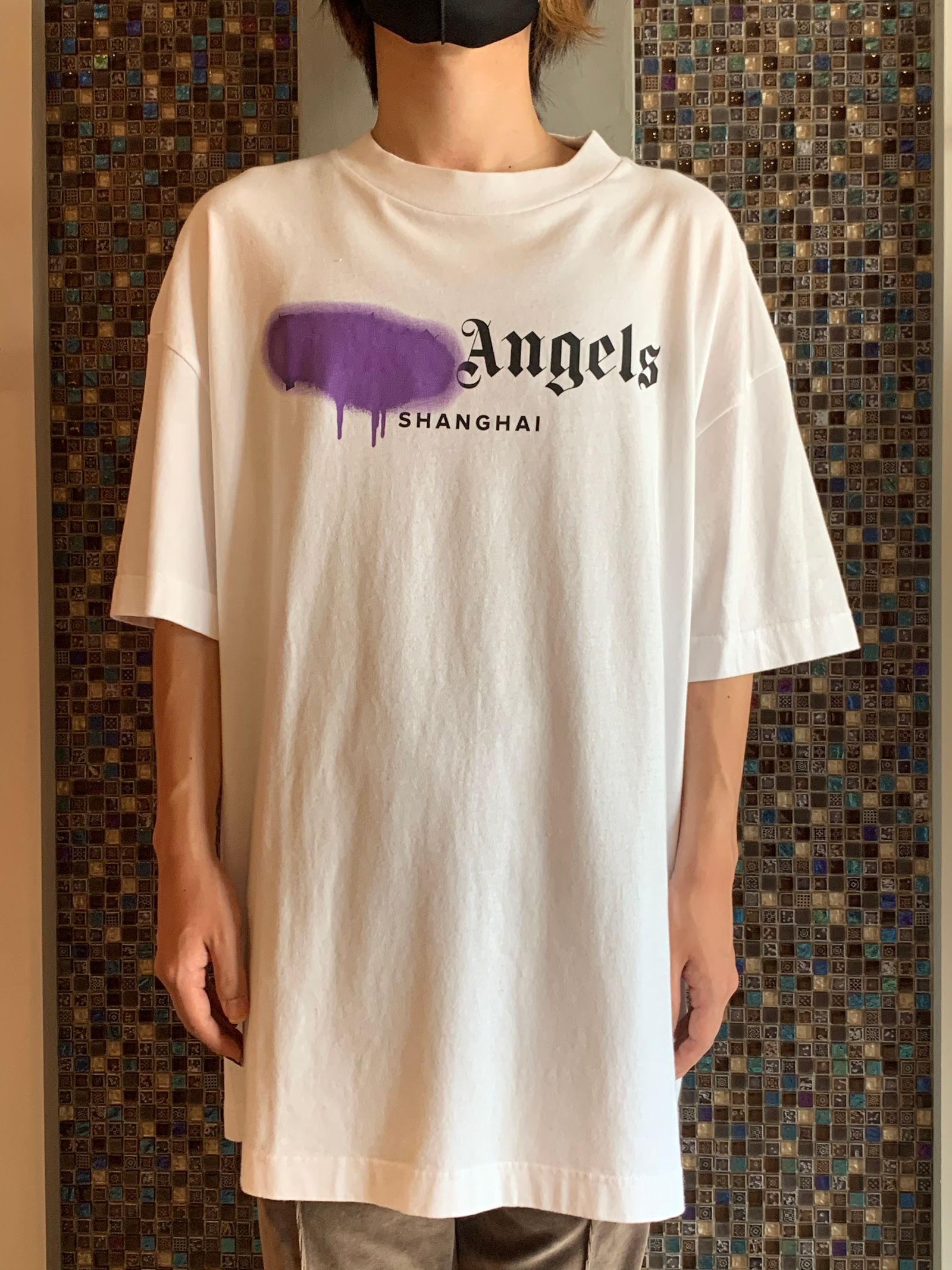PALM ANGELS - 香港 スプレーペイント シティロゴ Tシャツ HONG KONG 