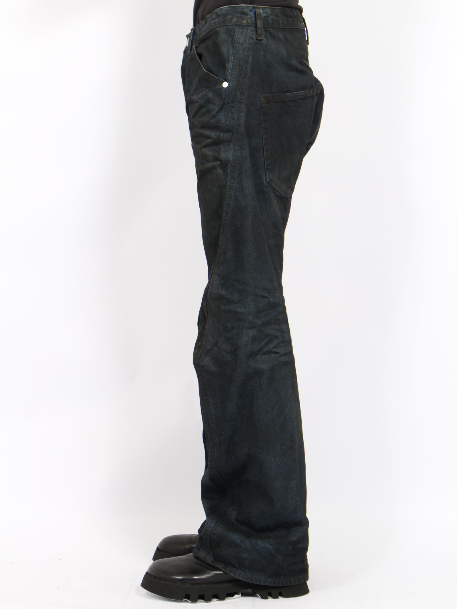 【26AW】3D ツイステッド ジーンズ デニム パンツ コーティング加工 デニム / 3D TWISTED JEANS / LUSTER COATED INDIGO(インディゴ)