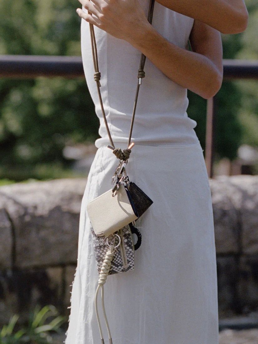 クリスティー スネークノット チャーム / CRISTY SNAKEKNOT CHARM STCOW / トープ