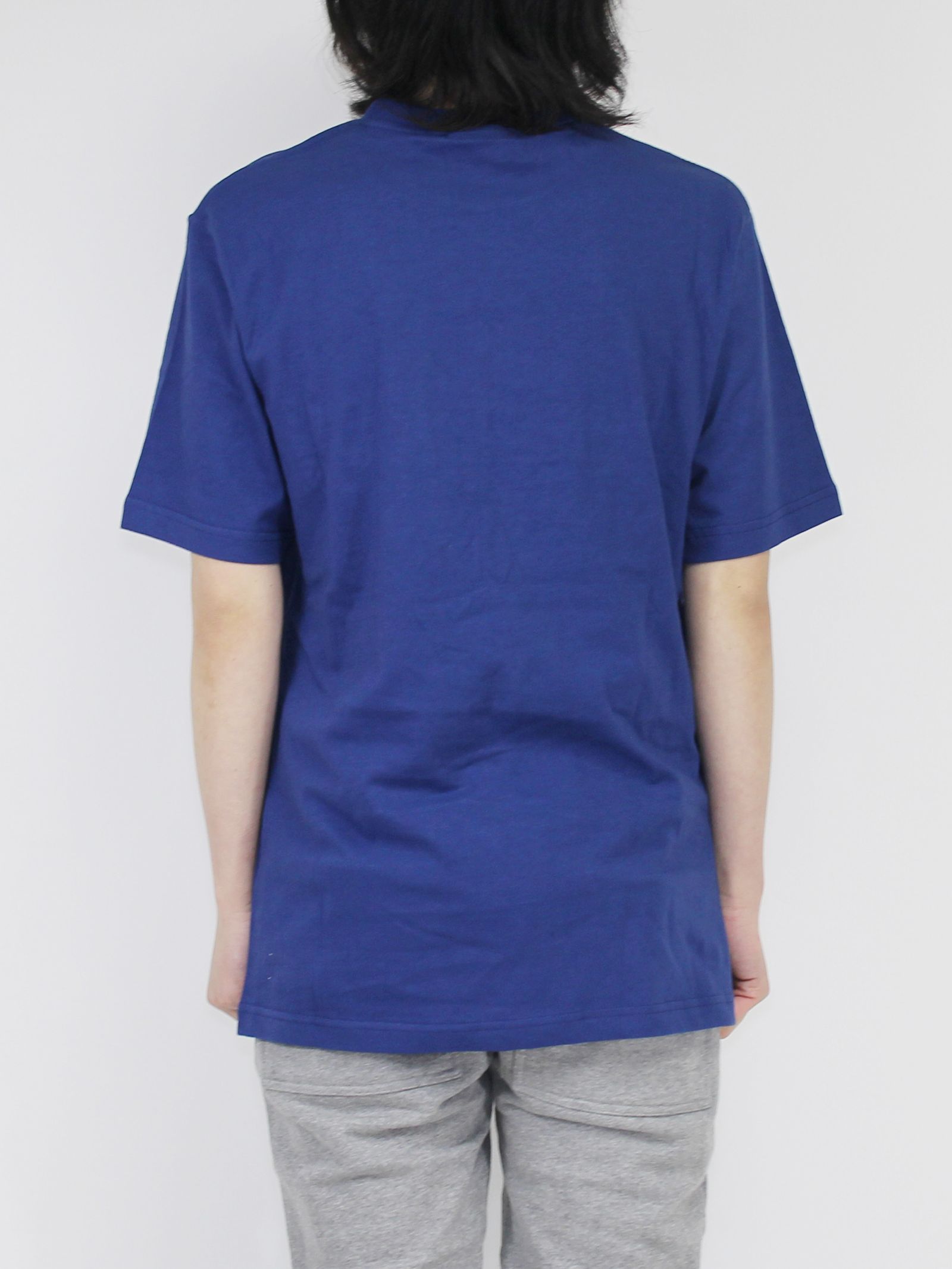 刺繍ロゴ Tシャツ / BLUE NAVY T-SHIRT WITH MULTICOLOR LOGO / ブルーネイビー × マルチ