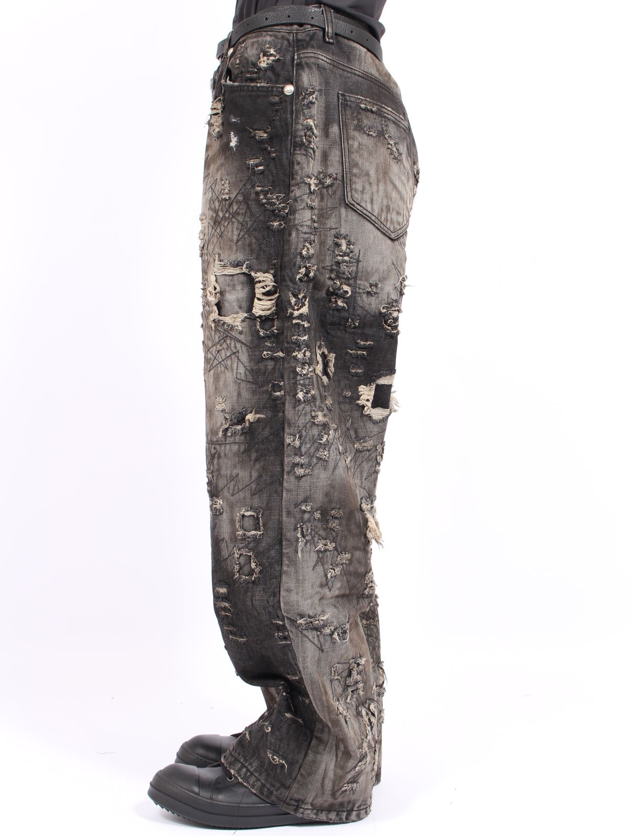 【25AW】ハードウォッシュド ダメージ デニム パンツ / HARD-WASHED DAMAGED DENIM PANTS / ブラック