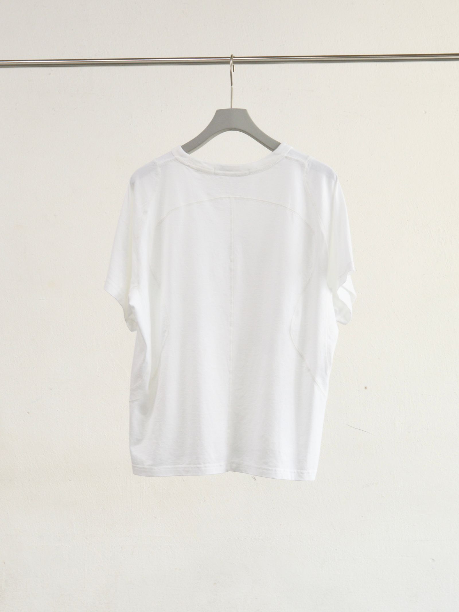 【26SS】 パネルド ハーフスリーブ Tシャツ / PANELLED HALF SLEEVE T-SHIRT / WHITE (ホワイト)