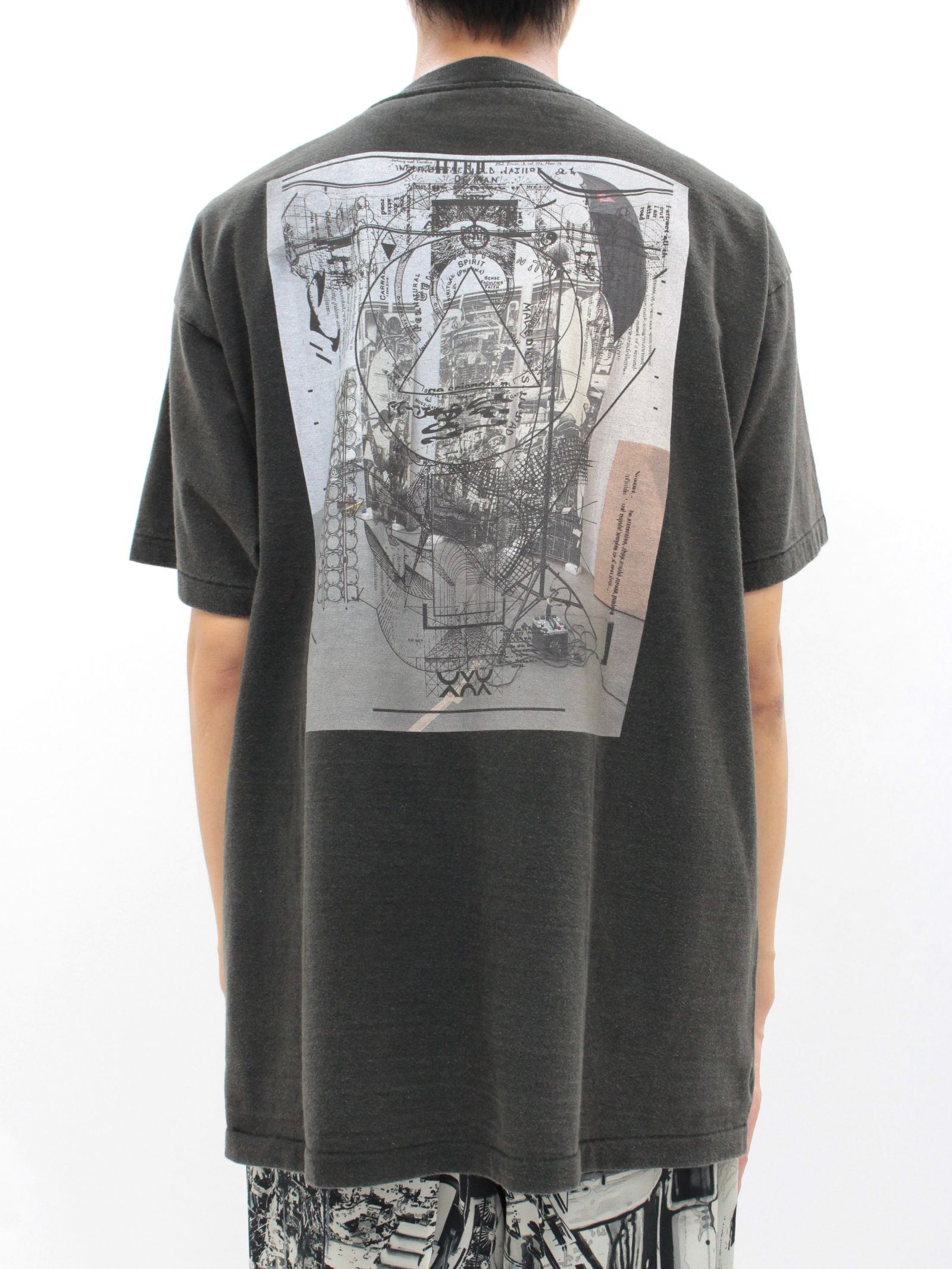 semoh - 【24AW】ウォッシュ加工 グラフィック Tシャツ / WASHED GRAPHIC T-SHIRT / ブラック | STORY