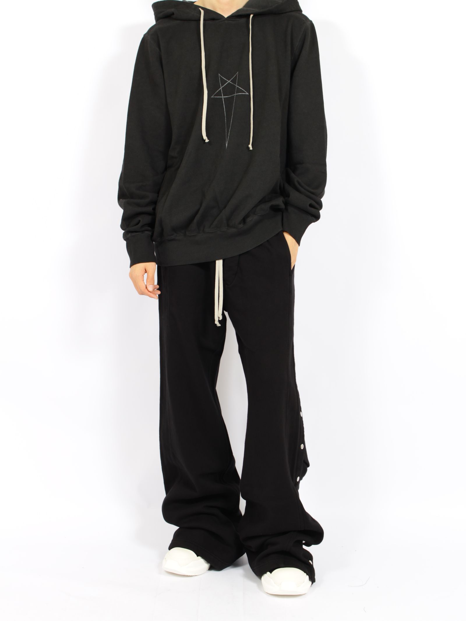 【26AW】 オーバーサイズド フーディー ペンタグラム パーカー / OVERSIZED HOODIE / フェード ブラック / シルバー