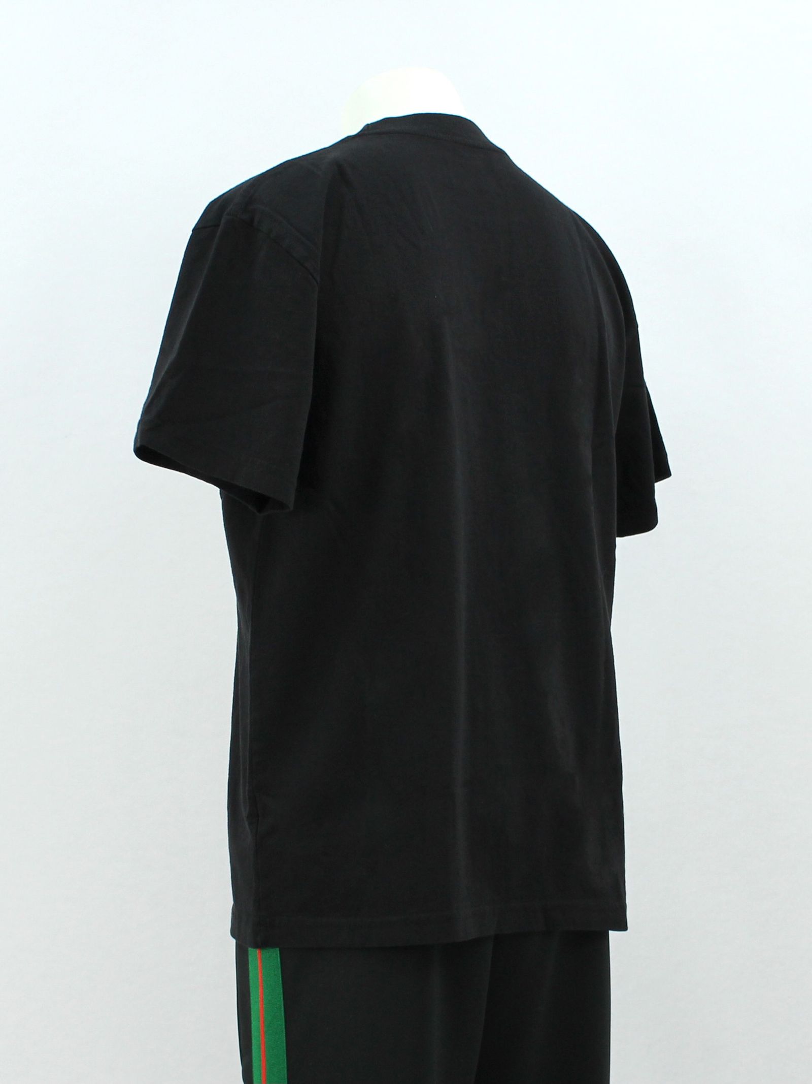 レインボーロゴ フラワー Tシャツ / Made in Medellin Tee / ブラック × マルチ