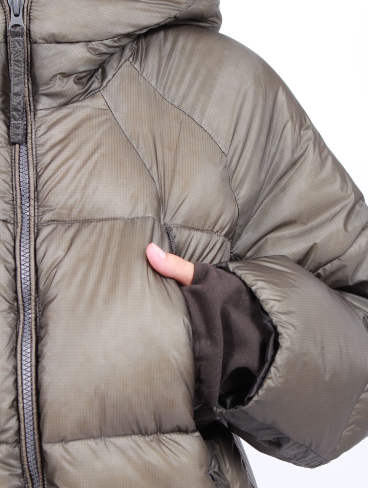 【25AW】シェード パファー ジャケット ダウン / SHADE PUFFER JACKET / チャコール