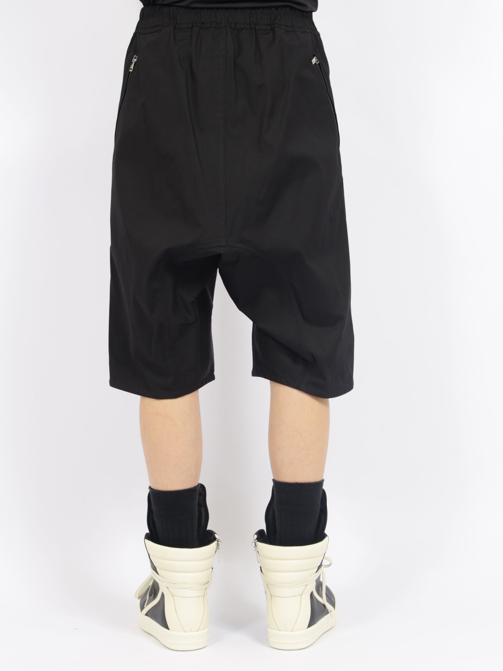 【26AW】バスケット スインガー バックジップ ドローストリング サルエル ショートパンツ / BASKET SWINGERS / ブラック