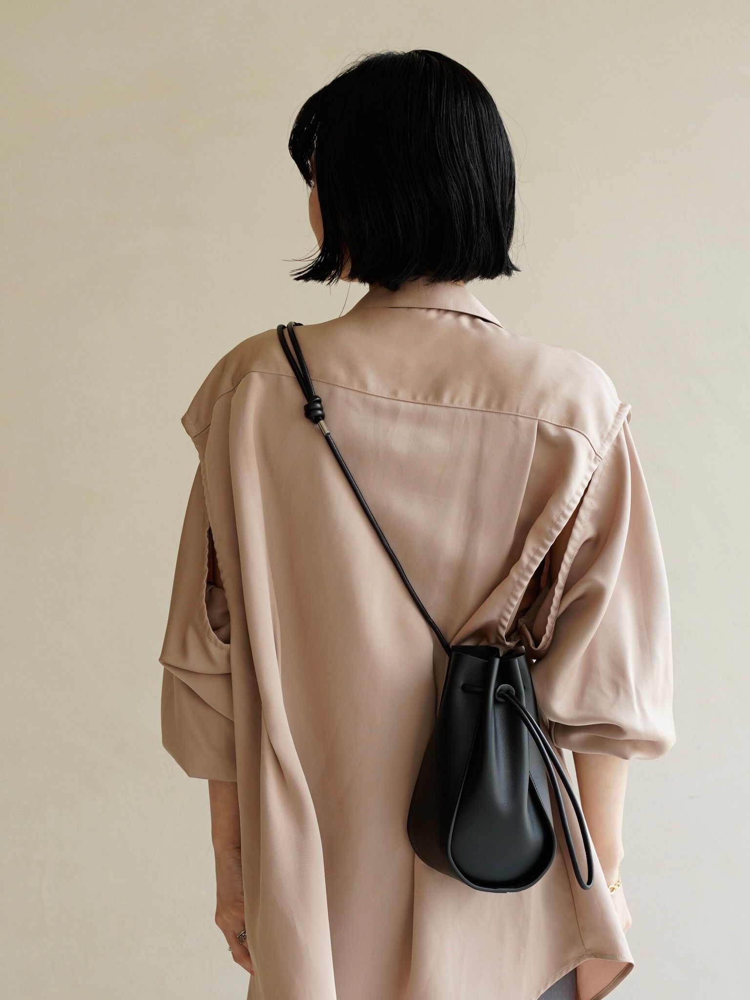ITTI HERRIE KINCHAKU POUCH イッチ　キンチャクポーチ HERRIE KINCHAKU POUCH - XXS / RAPTO FLEX｜レザー ミニ巾着