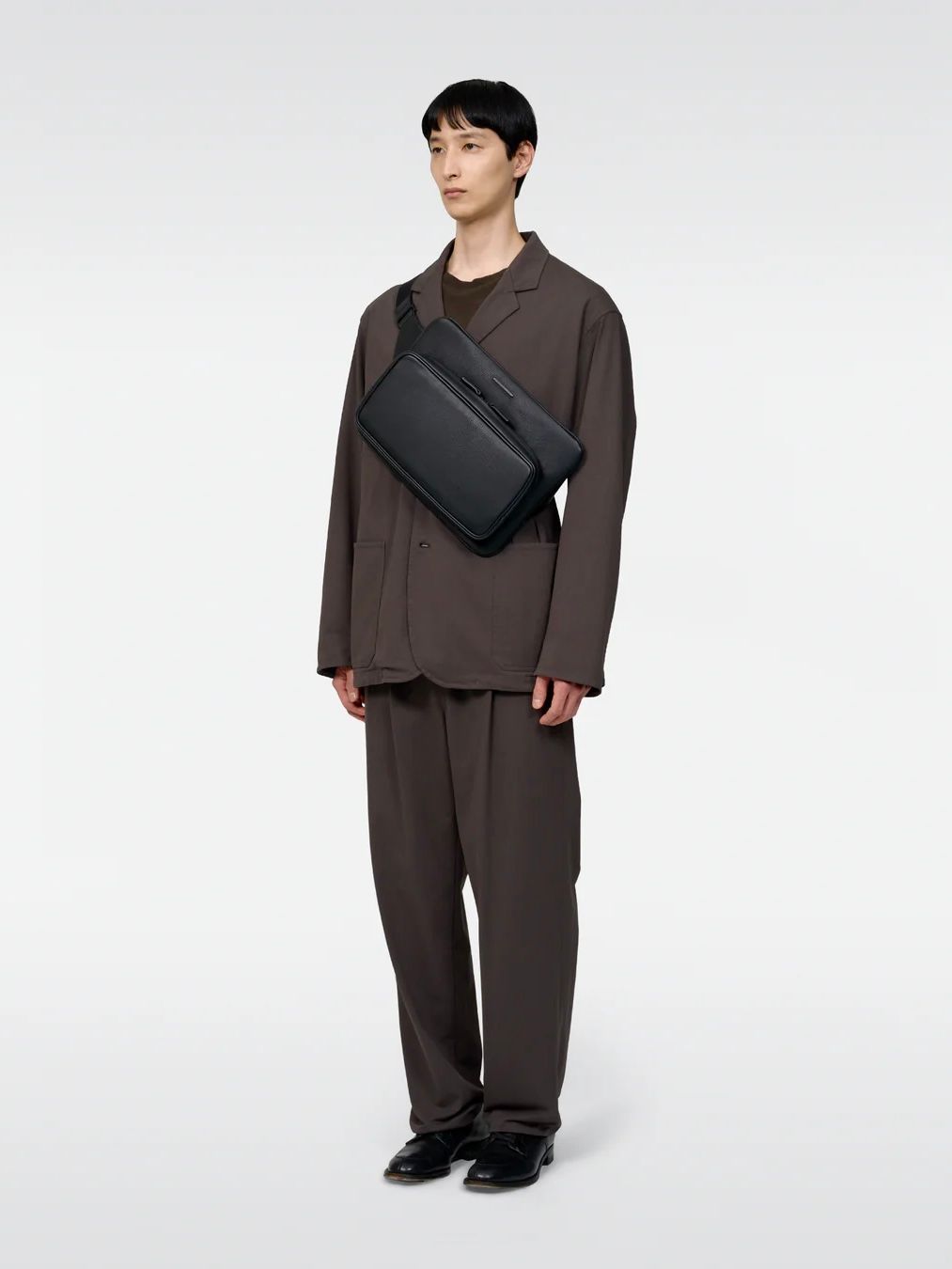 ベルトバッグ for ラップトップ / BELT BAG FOR LAPTOP / ブラック