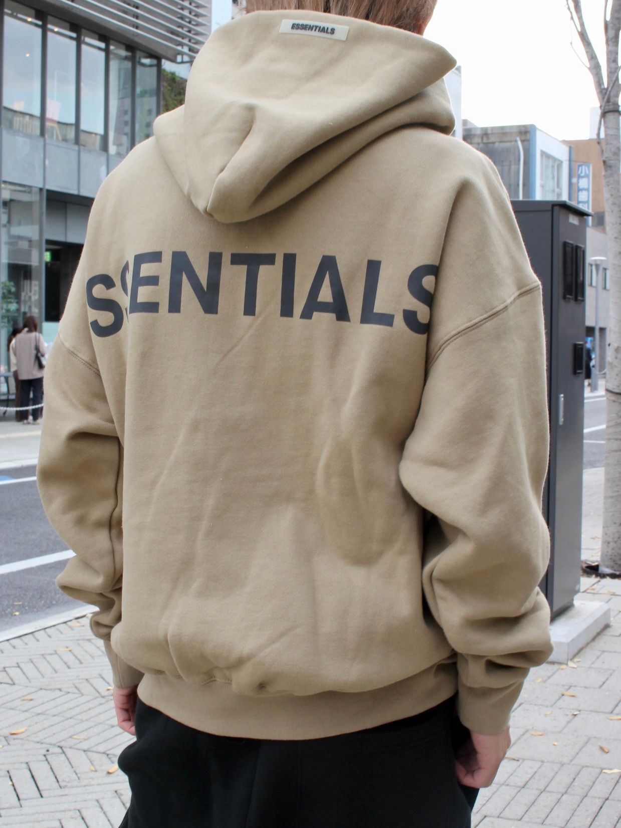 格安超歓迎 Essentials エッセンシャルズ パーカーの通販 by s shop