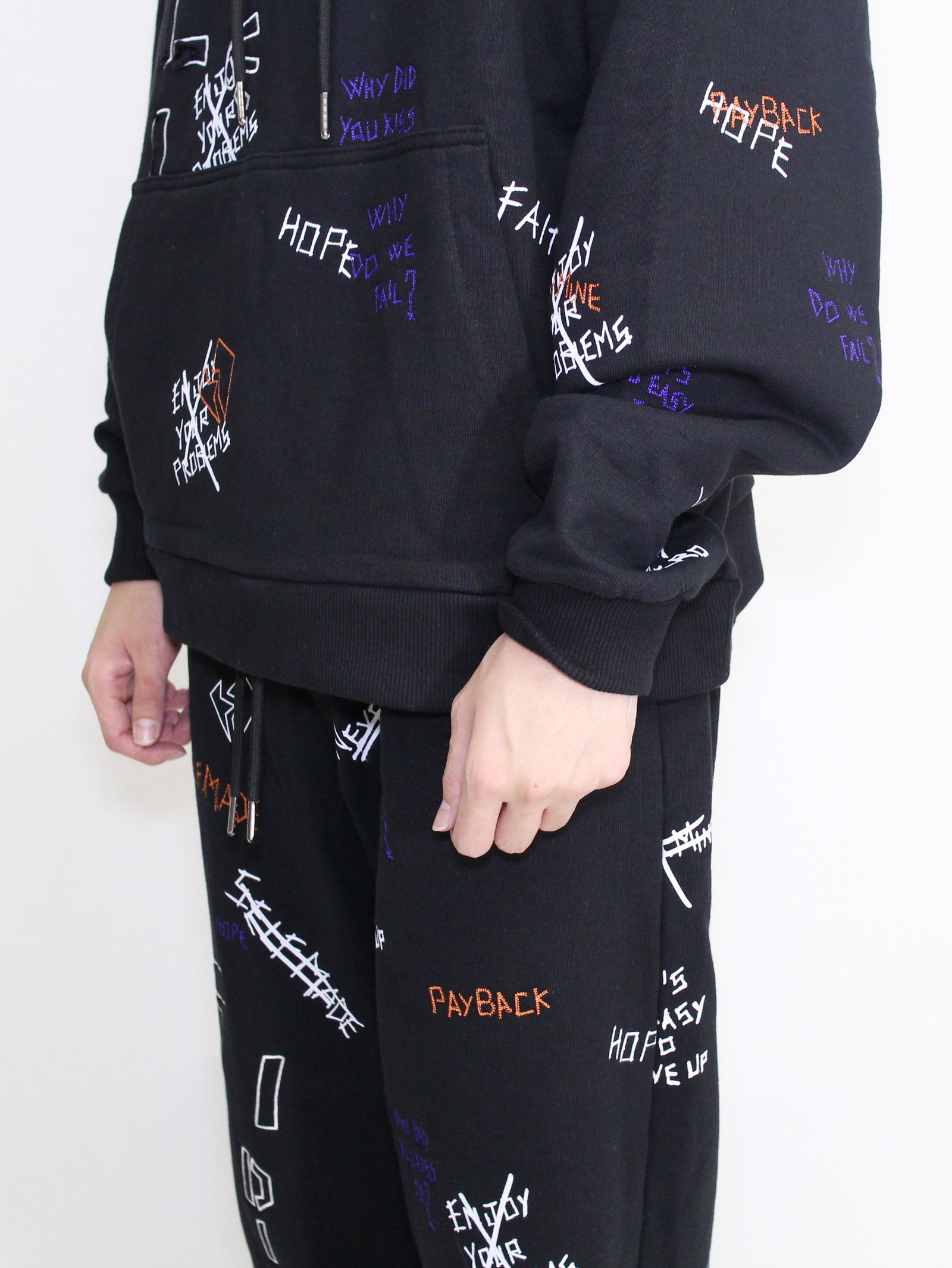 【20AW】総柄 刺繍プリント パーカー / WRITTINGS HOODIE / ブラック