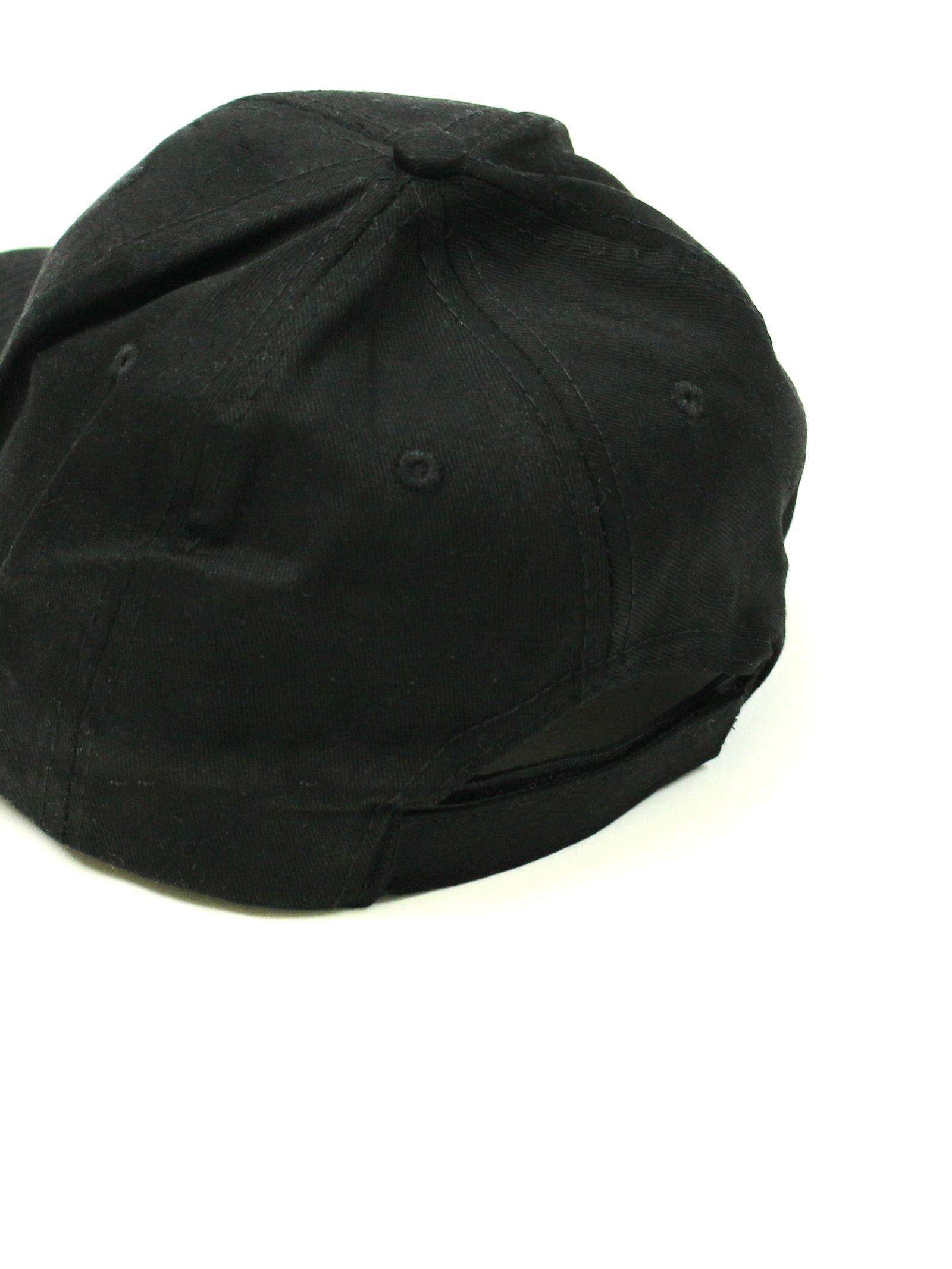 刺繍ロゴ ベースボールキャップ / BASEBALL HAT WITH LOGO EMBROIDERY / ブラック