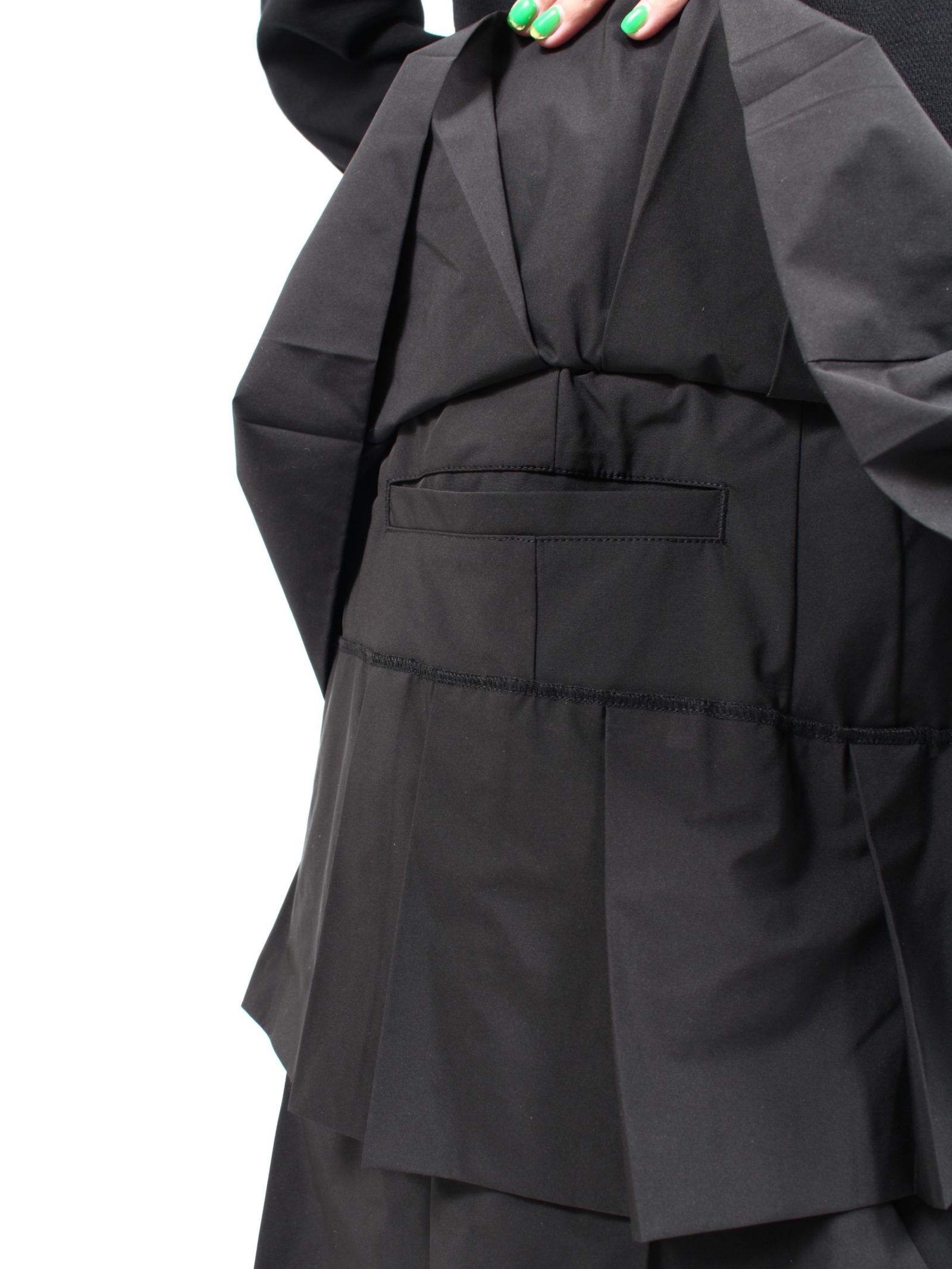 TAAKK 25ss RUFFLE SHORTS サイズ1 QUZ1WjfkansS.jpg?width=768