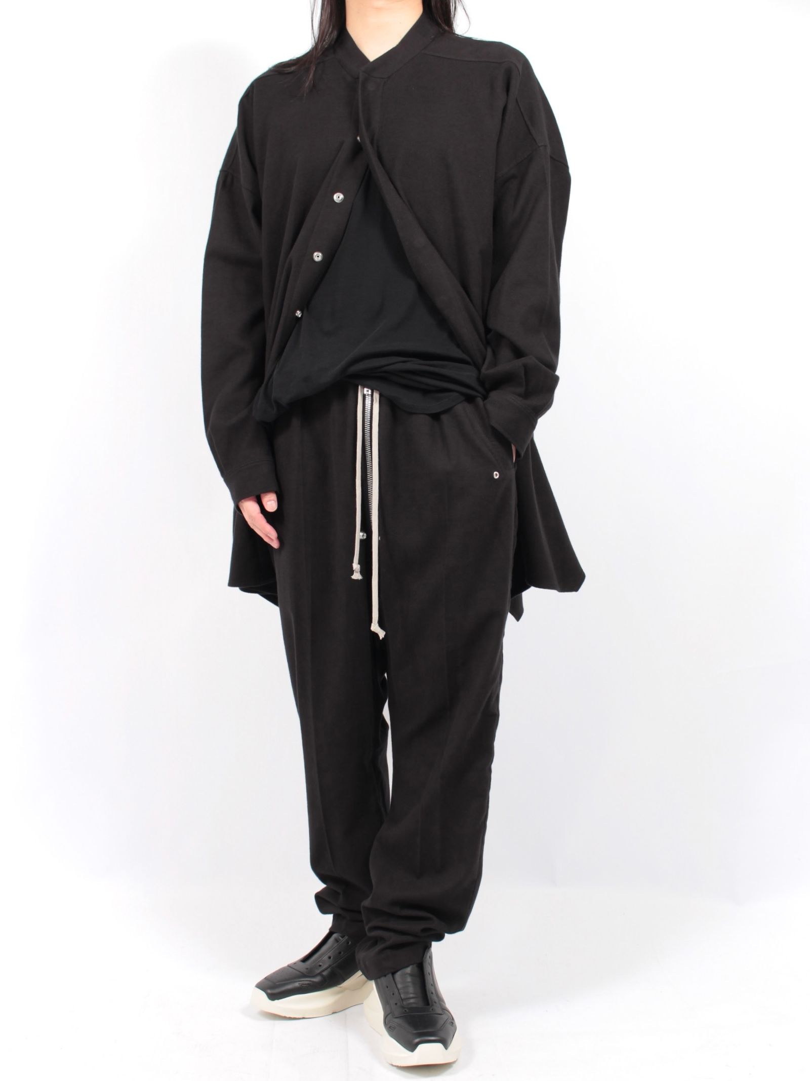 RICK OWENS - 【24AW】オーバーサイズ スナップ カラー ファウン シャツ / OVERSIZED SNAP COLLAR FAUN  SHIRT / ブラック | STORY