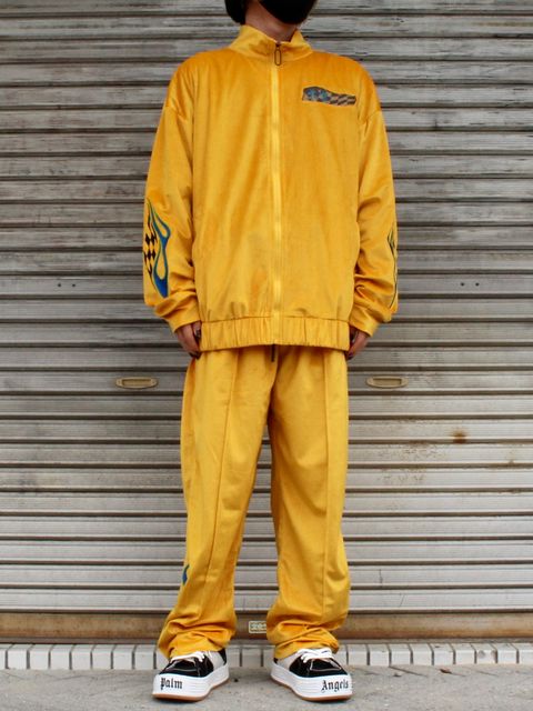 “ADANS 21SS“ の新作アイテムを使用したリラックスコーデ