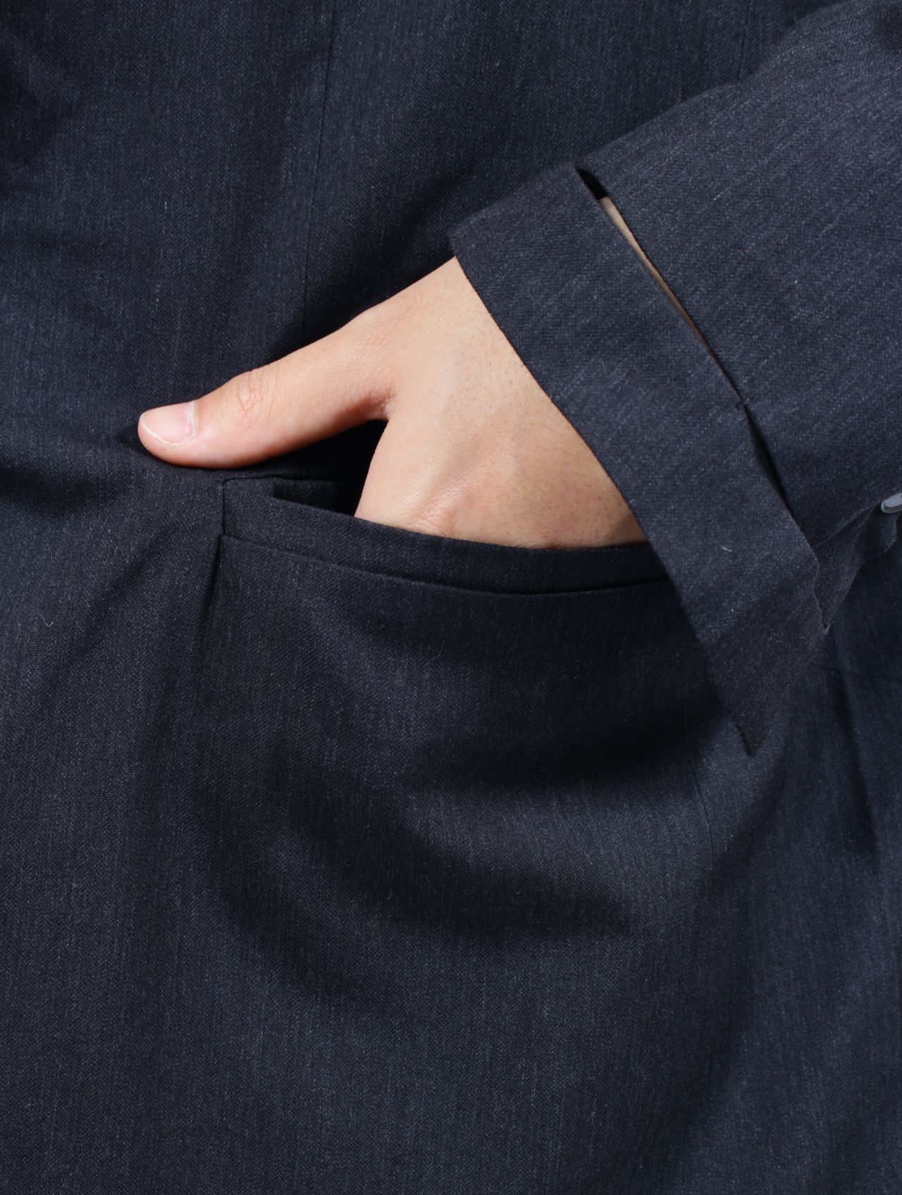 【25SS】モデュラー ハンドステッチ ヘム ジャケット / MODULAR HAND STITCHED HEM JACKET / ダークグレイ