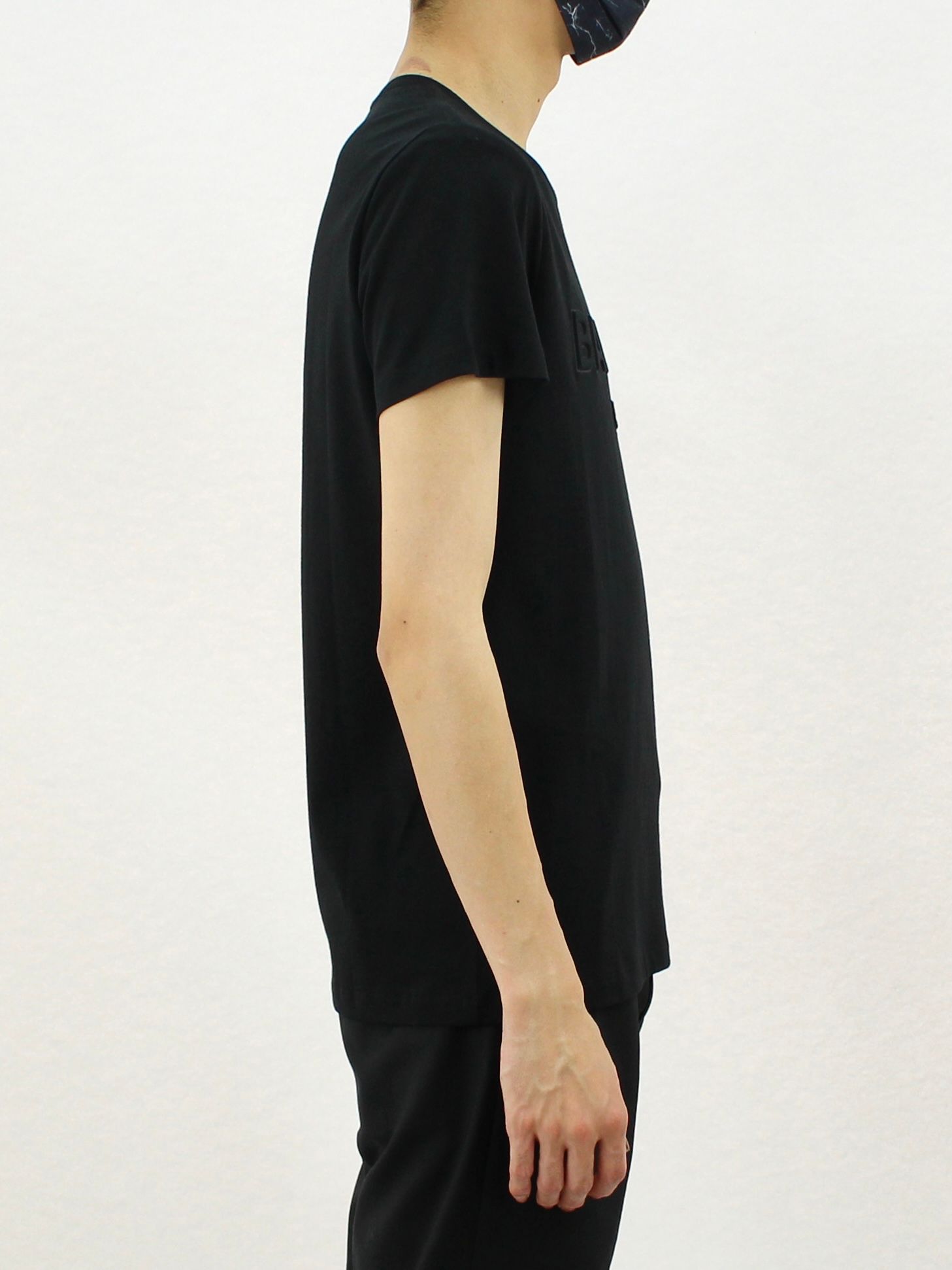 エンボスロゴ Tシャツ / EMBOSS LOGO T-SHIRT / ブラック