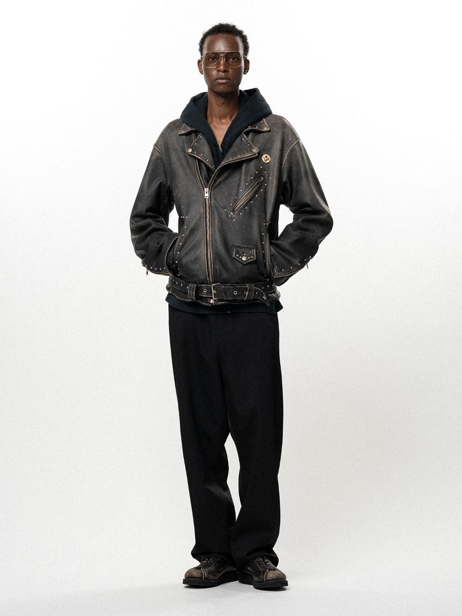 【26AW】 ディストレスト レザー スタデッド バイカー ジャケット / DISTRESSED LEATHER STUDDED BIKER JACKET / ブラック