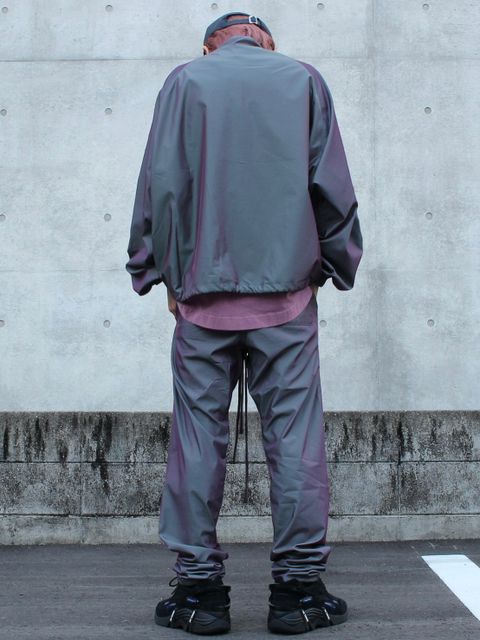 ESSENTIALSでスポーティ×ストリート セットアップコーデ