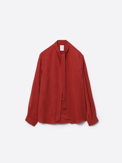 【26AW】Vネック ボウタイ ブラウス / V-NECK BOW TIE BLOUSE .16 / OXBLOOD(ブラッド)