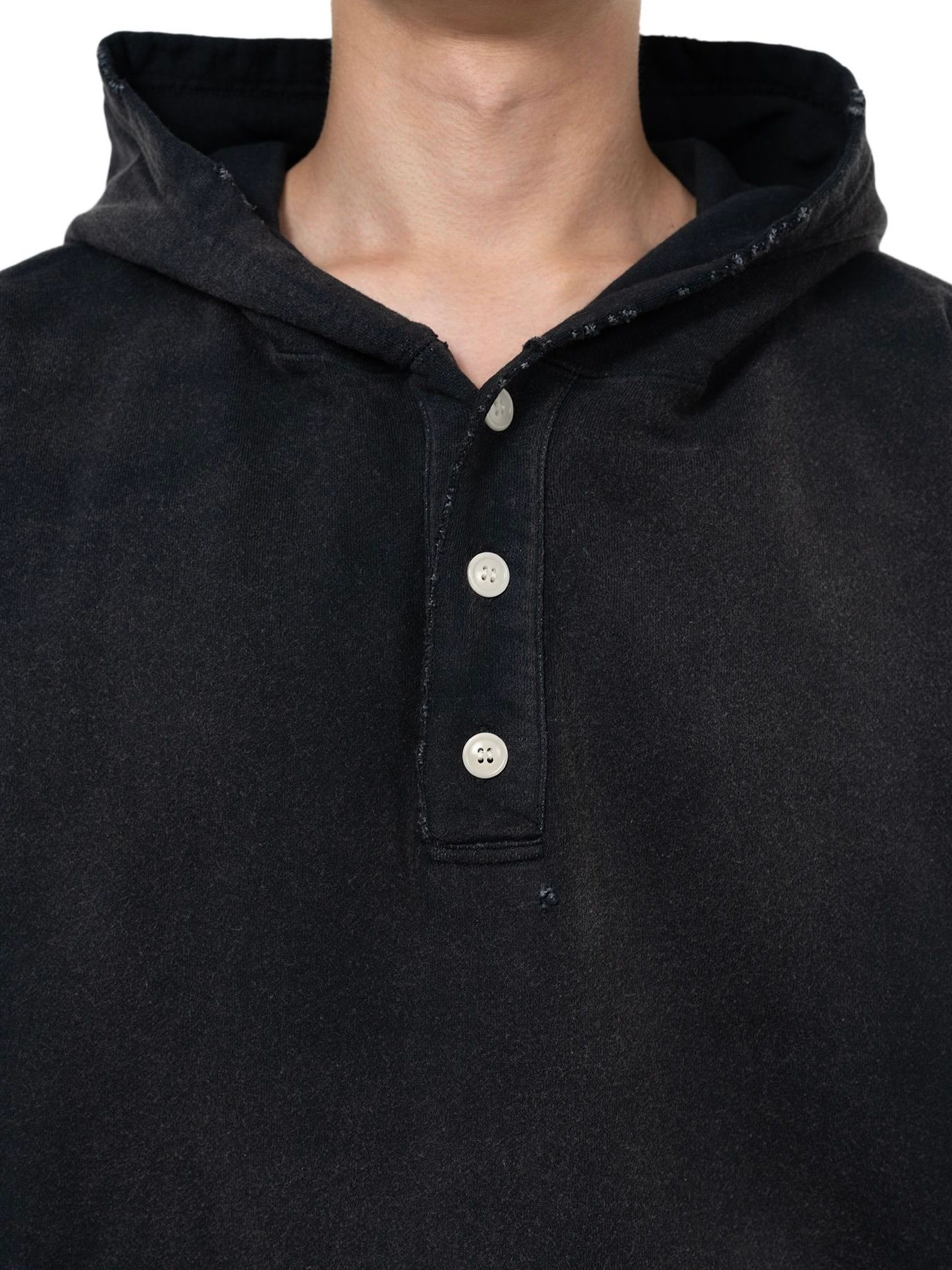 【25AW】ディストレスド ヘンリーネック パーカー / DISTRESSED HENRY NECK HOODIE / ブラック