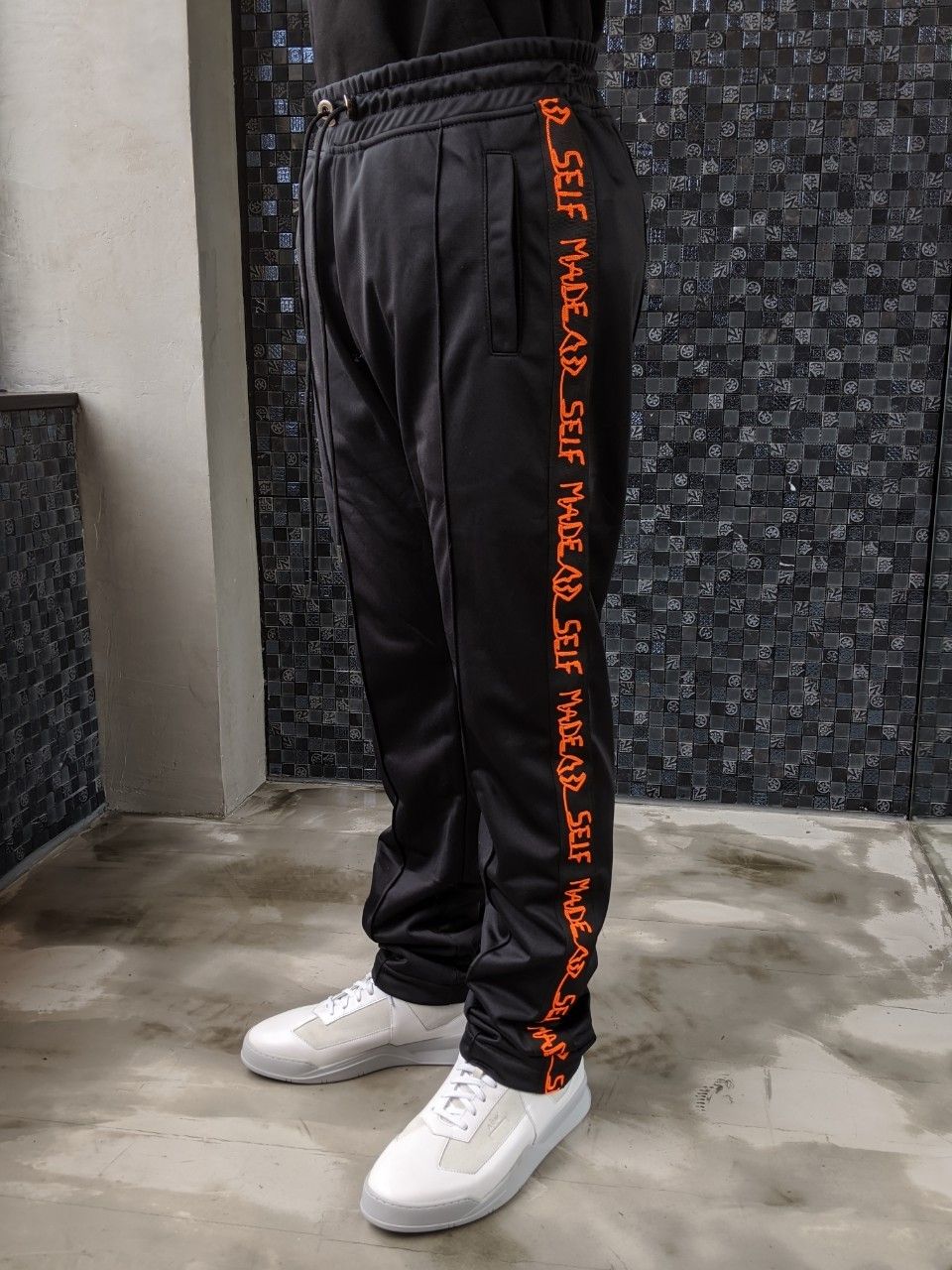 【20AW】サイドライン シグネクシャーロゴ トラックパンツ / ICONIC TRACKSUIT PANT