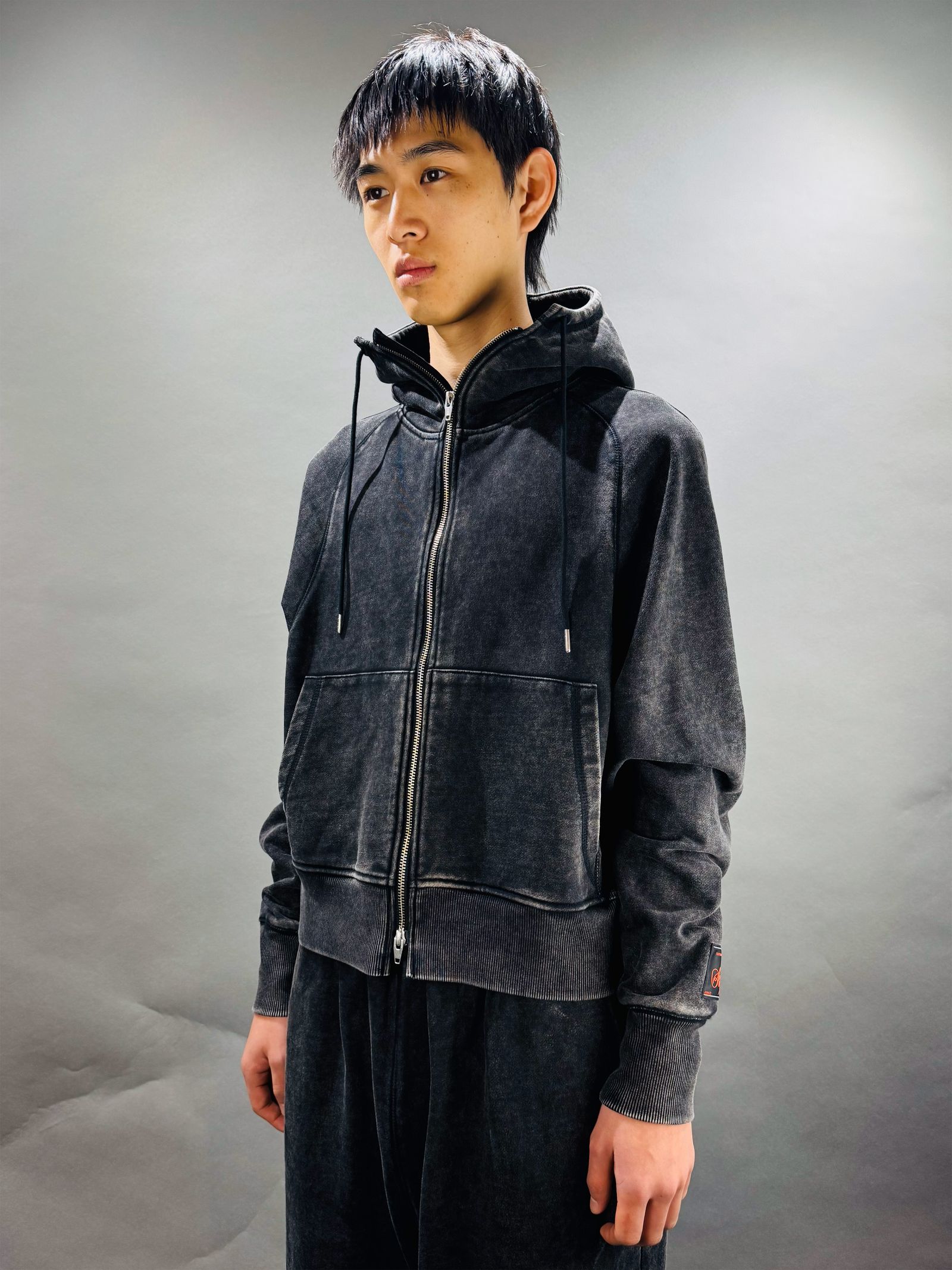 【25AW】ベーシック アシッド フーディー パーカー / BASIC ACID HOODIE / ブラック
