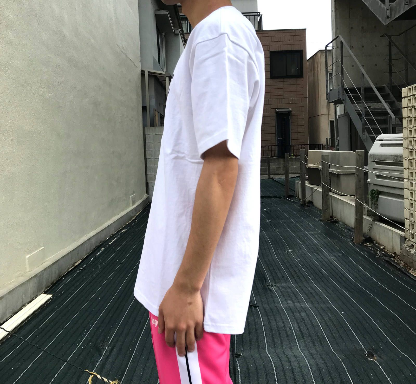 トライアングル クエスチョンロゴ カットソー - WHITE