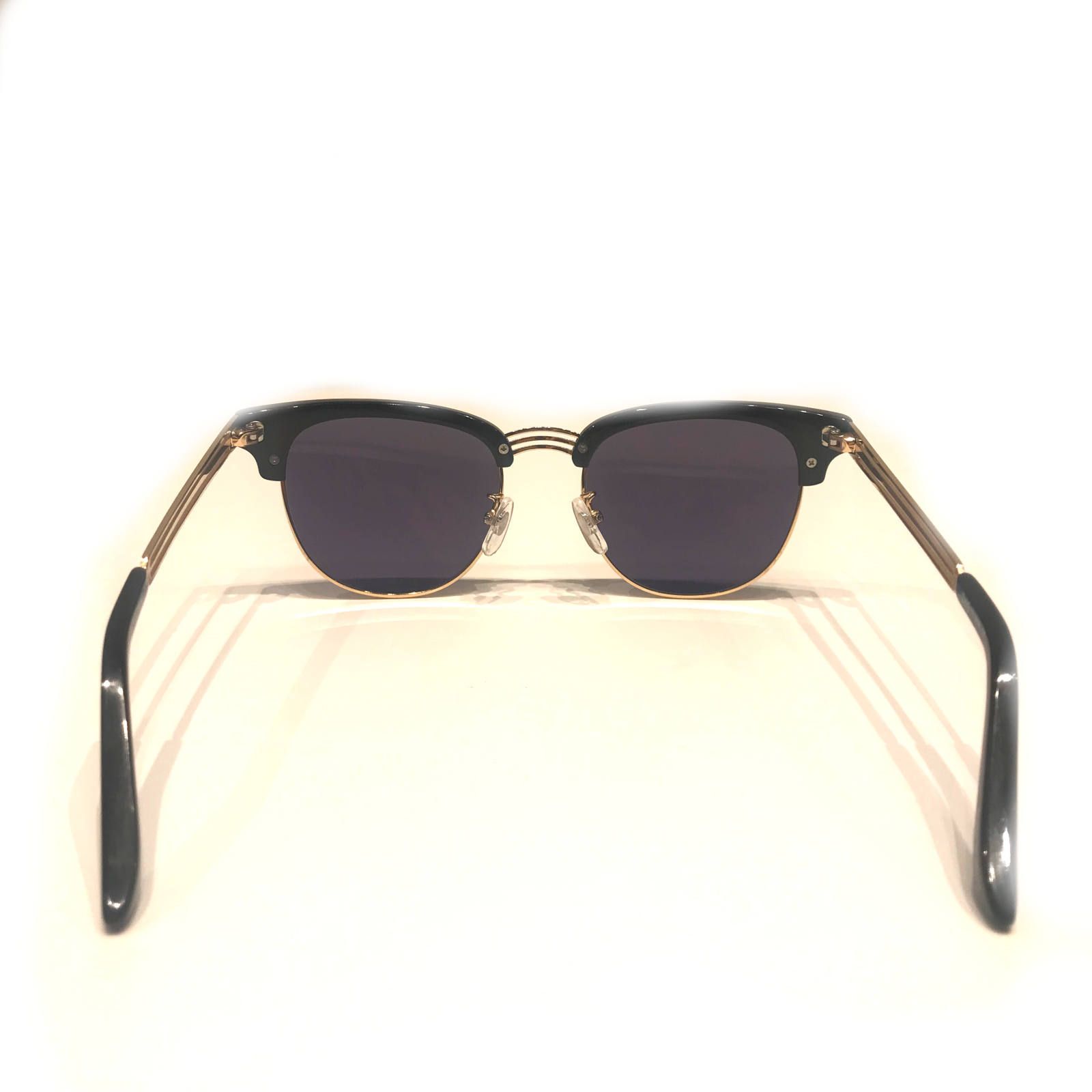 《残り一点》ハーフリム ラインサングラス THIS BY INARI TIMELESS - BLACK×GOLD