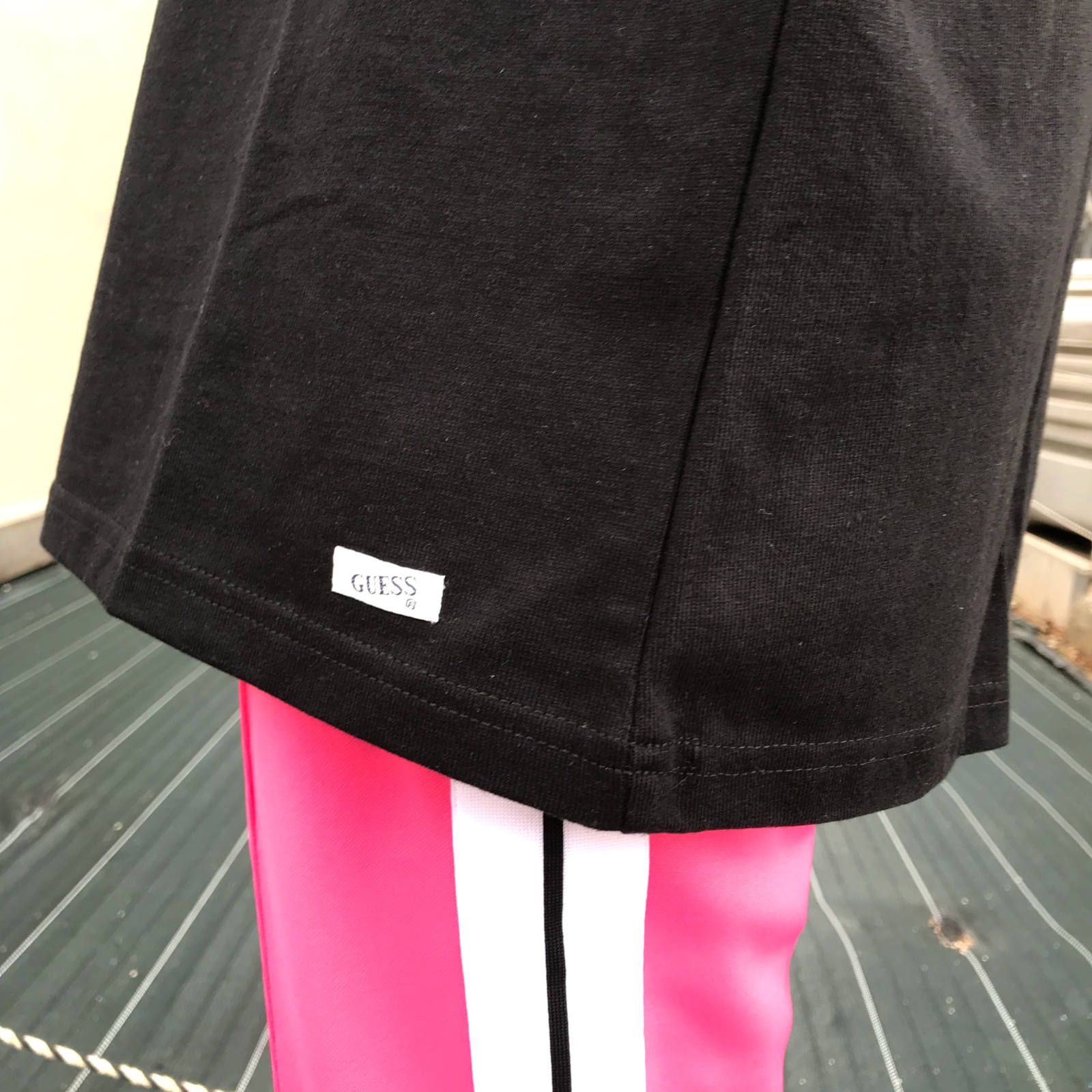 トライアングル クエスチョンロゴ カットソー - BLACK