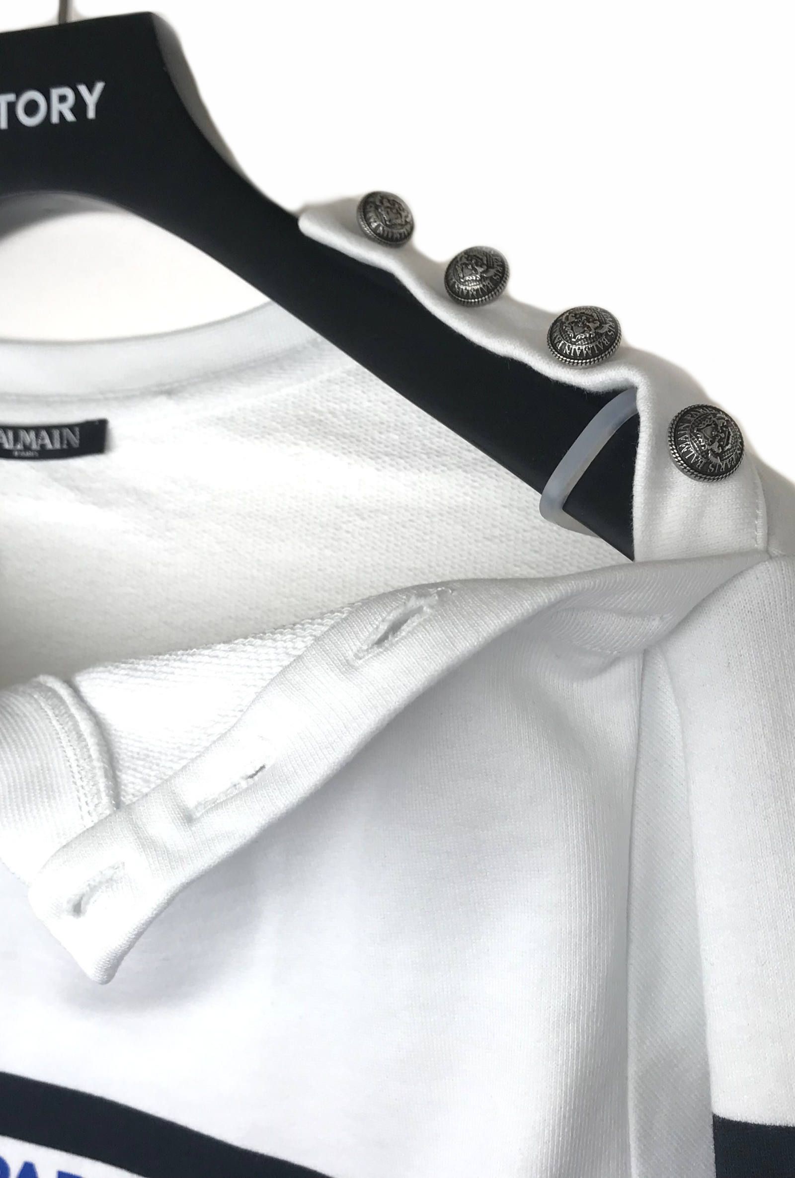 《残り一点》ロゴライン スリットボタン ボーダースウェット - WHITE