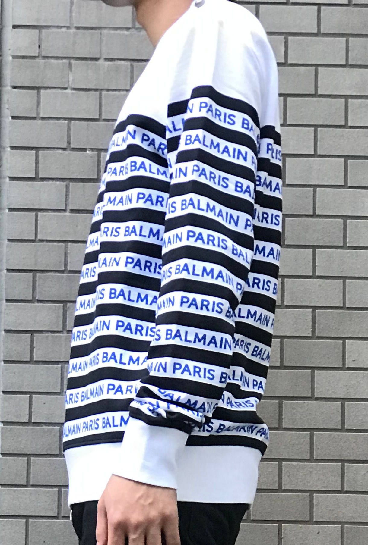 《残り一点》ロゴライン スリットボタン ボーダースウェット - WHITE