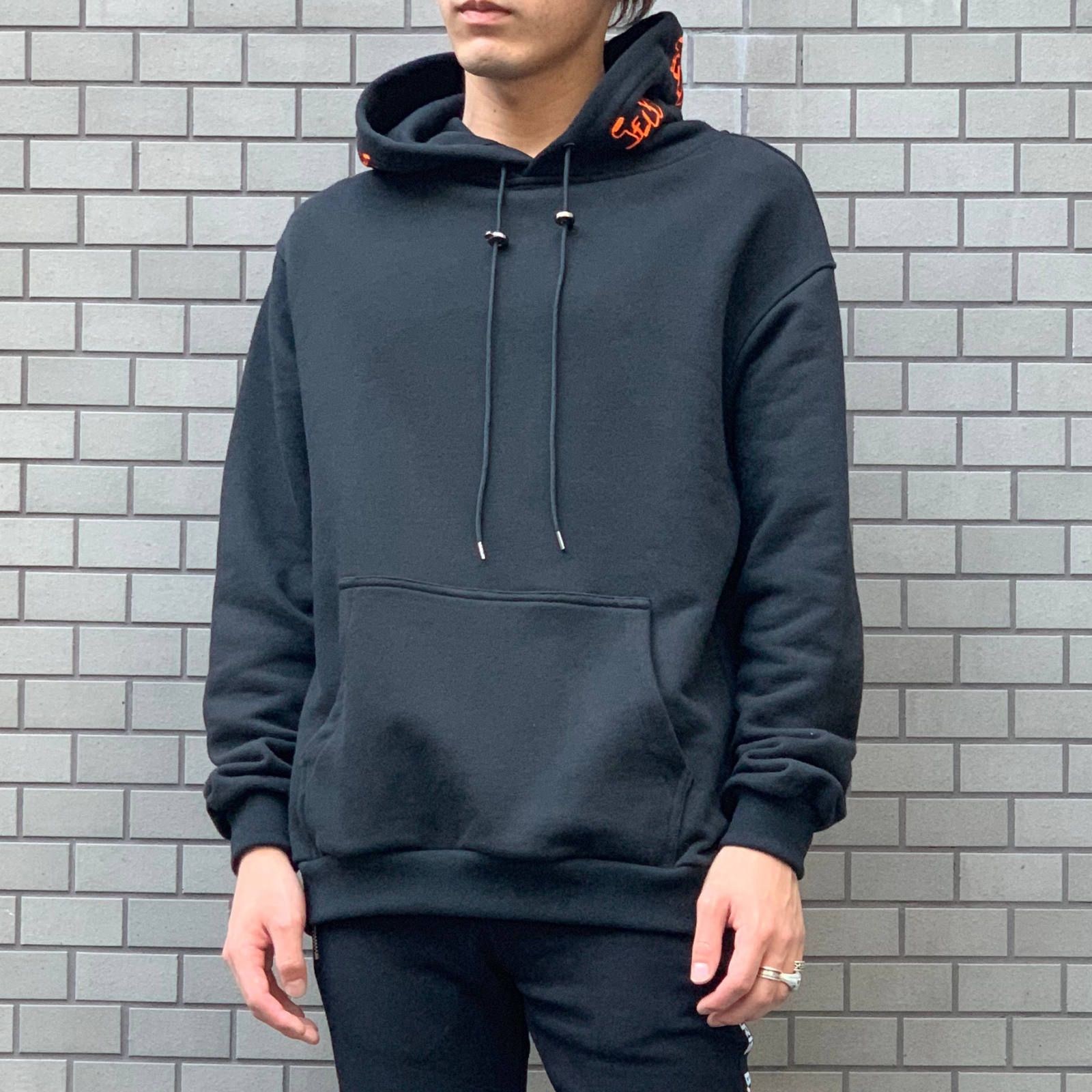《残り一点》フードロゴ刺繍 オーバーサイズパーカー - BLACK