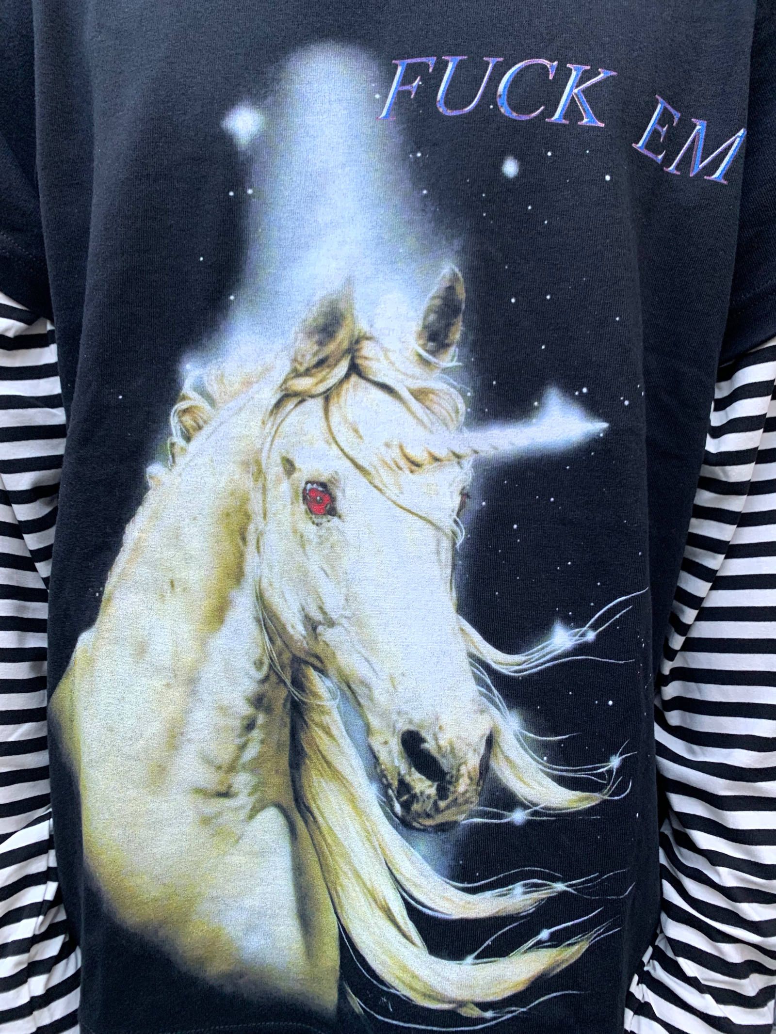 《各カラー残り一点》 ペガサス グラフィック フェイクレイヤードカットソー LONG SLEEVE WINTER TSHIRT - BLACK × WHITE
