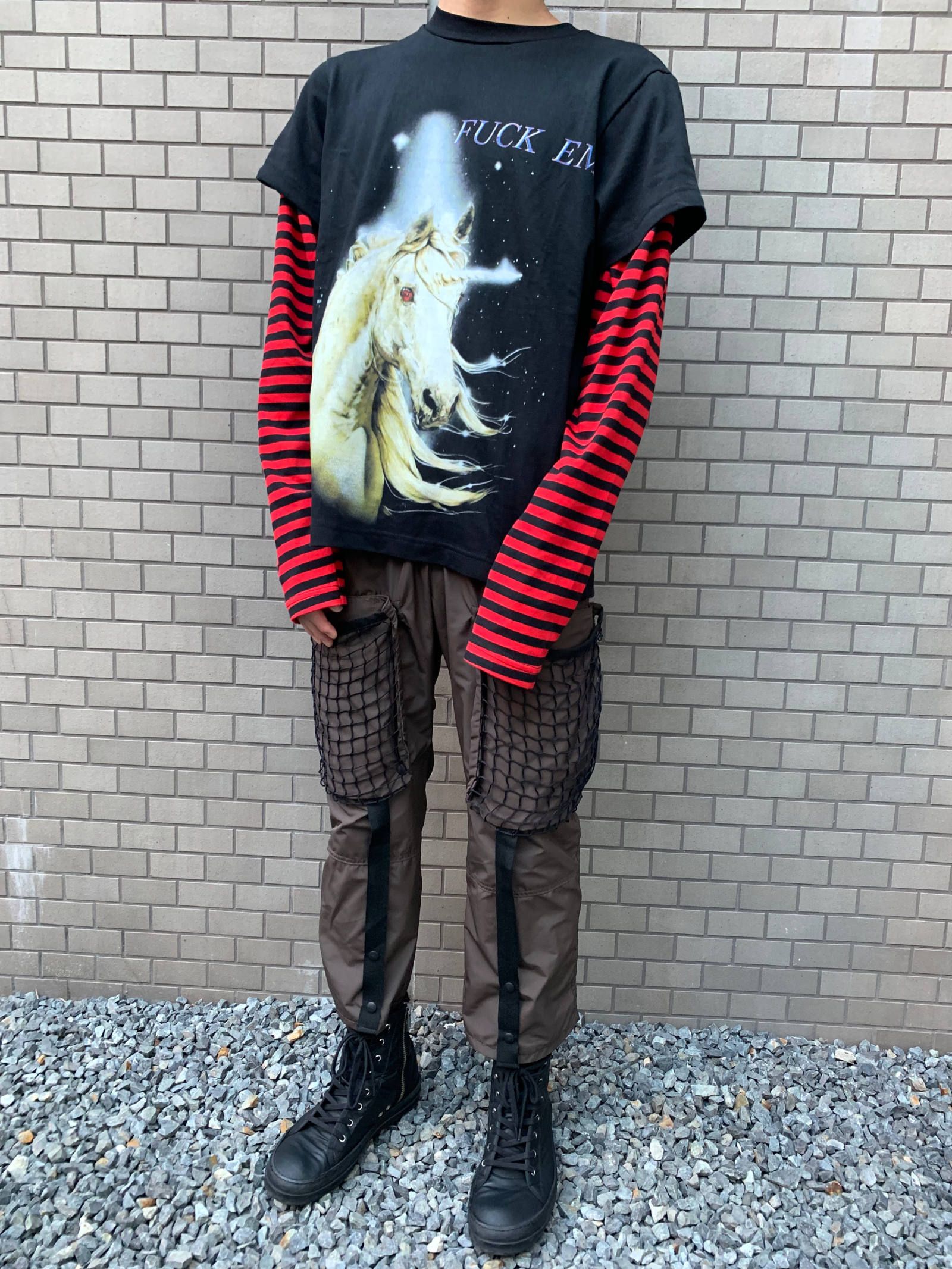 《各カラー残り一点》 ペガサス グラフィック フェイクレイヤードカットソー LONG SLEEVE WINTER TSHIRT - BLACK × RED