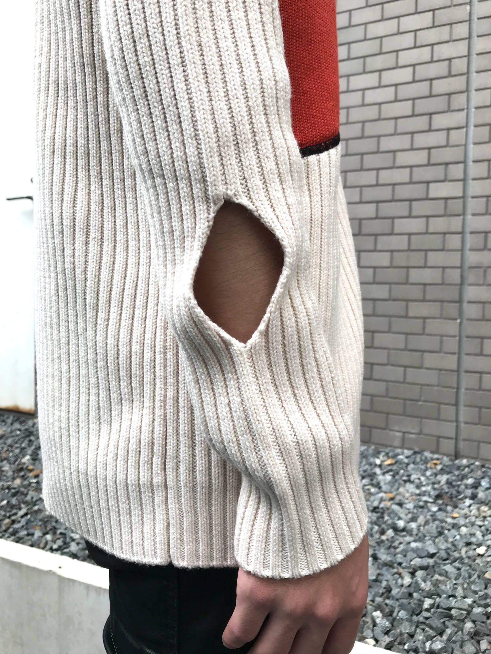 《残り一点》 カラー切替 アシンメトリーハイネックジップアップニット ZIPPED CASHWOOL JUMPER - CREAM CREA