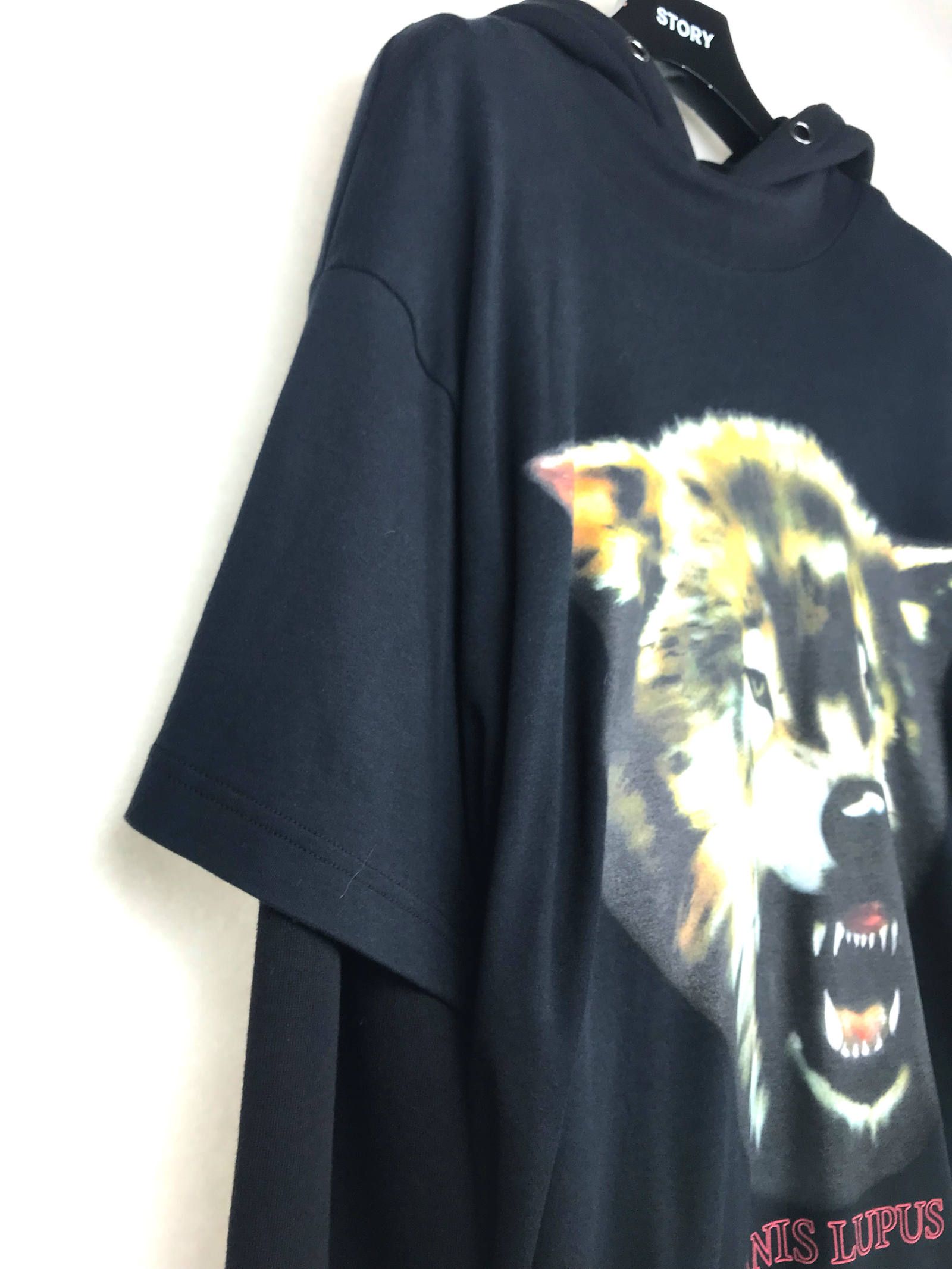 《残り一点》 【宮川大輔着用】 ウルフグラフィック カットソーレイヤードパーカー HOODIE - BLACK