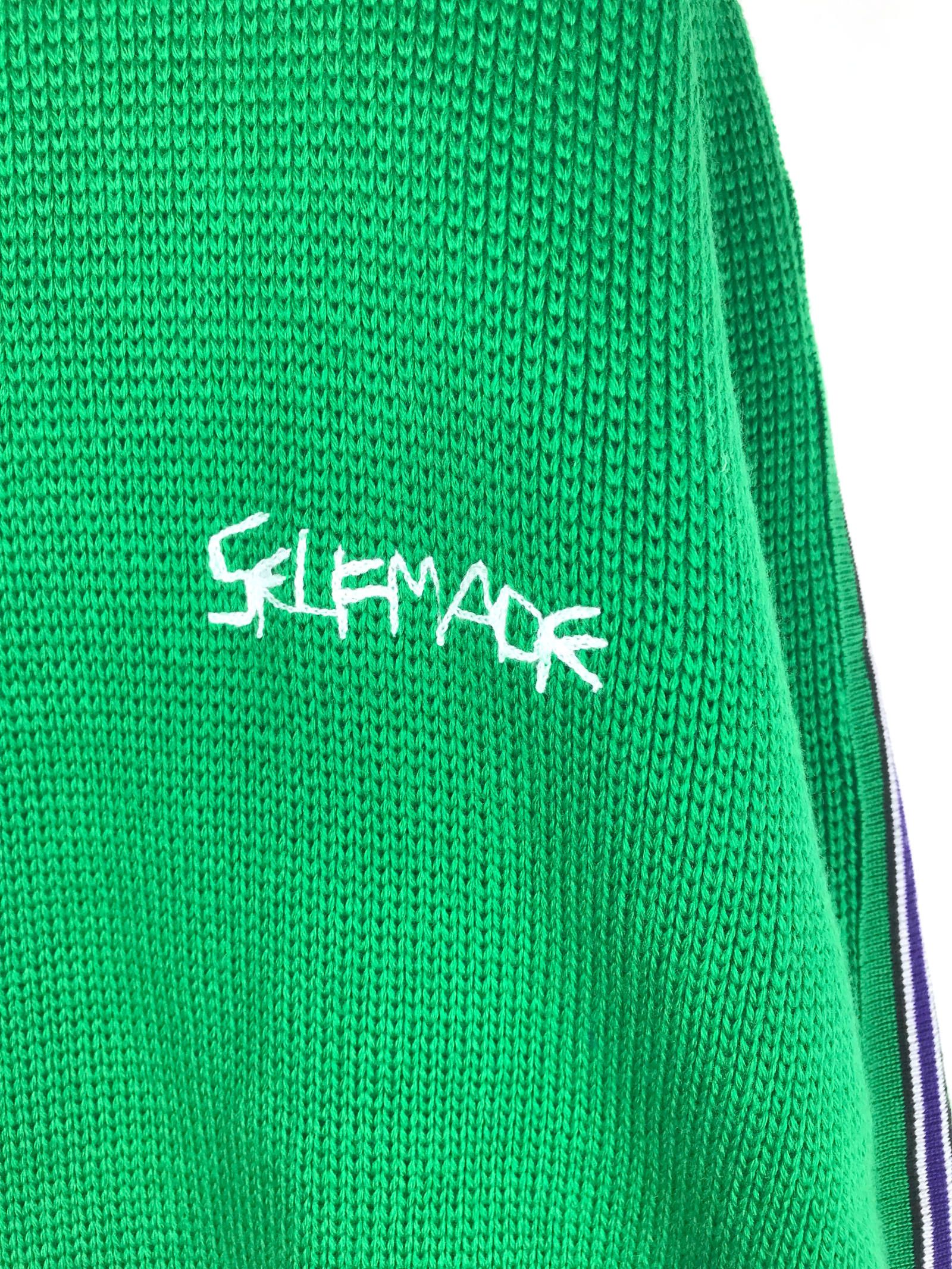 ロゴ刺繍 ラインニットカーディガン / KNITTED CARDIGAN  “SELF MADE” LOGO HAND EMBROIDERED ON THE FRONT / グリーン
