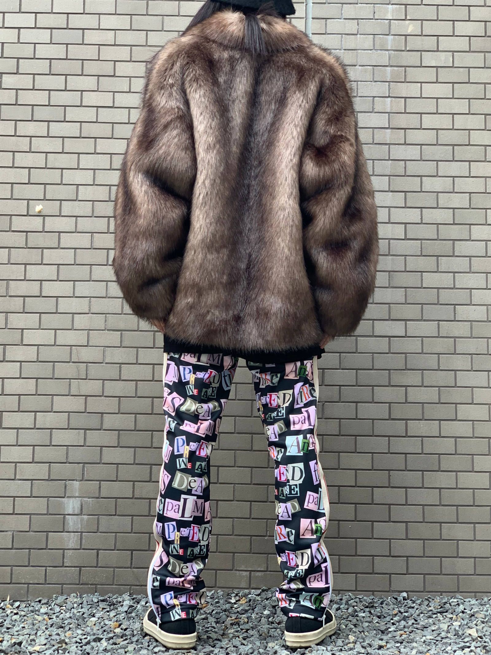 オーバーサイズ ショートファージャケット FAUX FUR SHORT COAT - BROWN