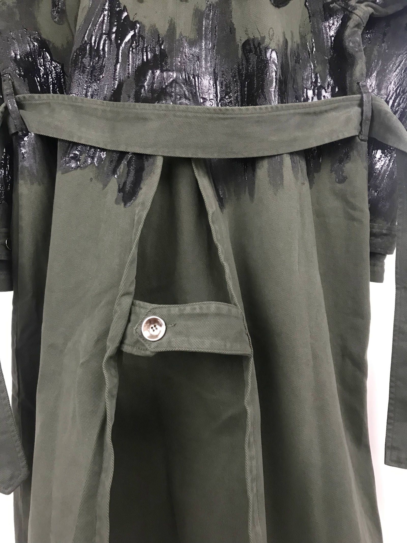 《残り一点》 バックロゴ シリコンペイント デニムトレンチコート TRENCH SILICON DENIM JACKET - Khaki