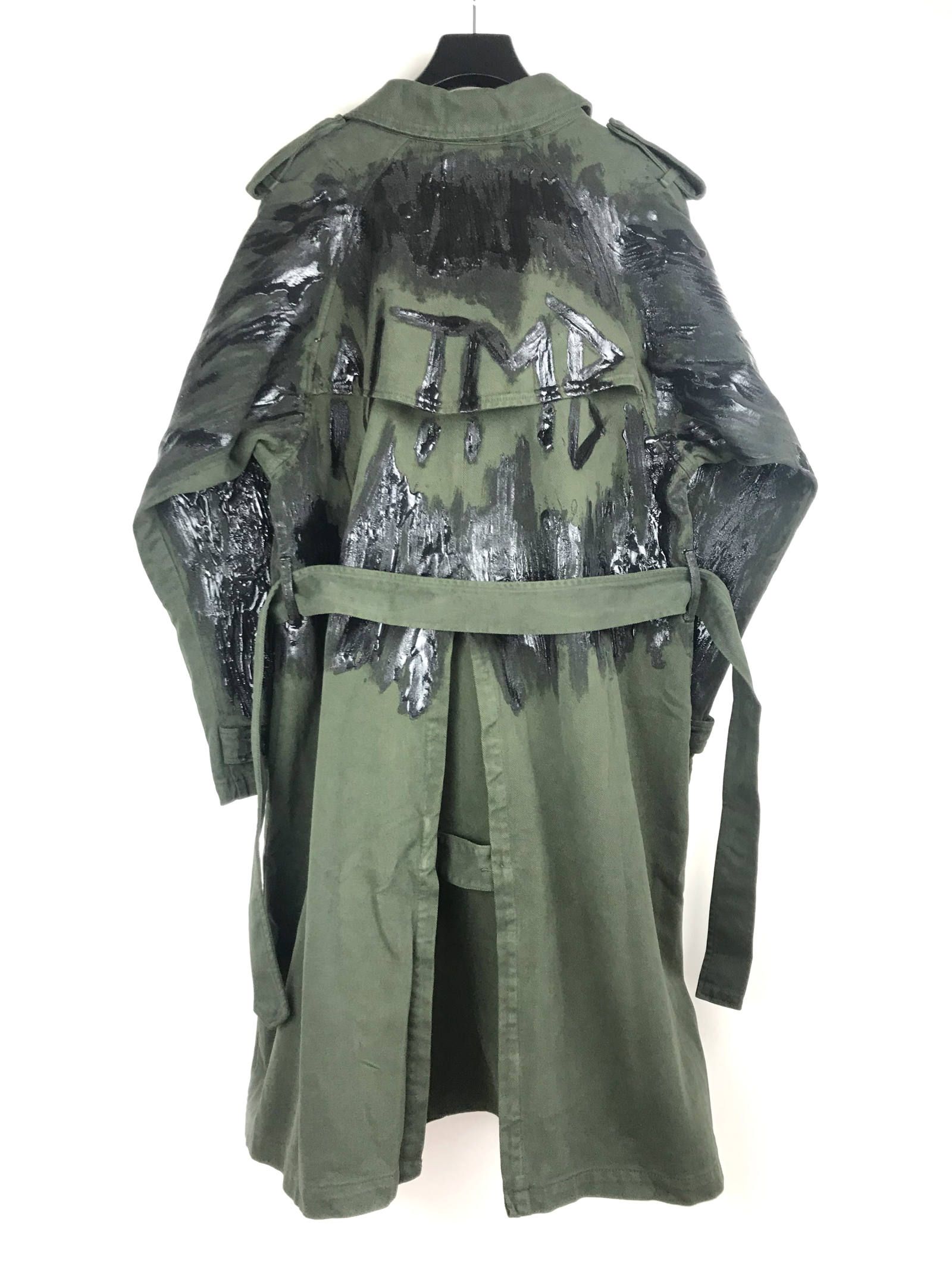 《残り一点》 バックロゴ シリコンペイント デニムトレンチコート TRENCH SILICON DENIM JACKET - Khaki