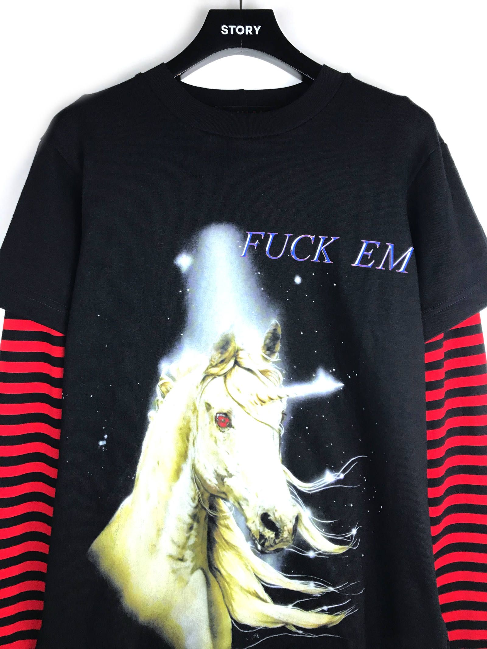 《各カラー残り一点》 ペガサス グラフィック フェイクレイヤードカットソー LONG SLEEVE WINTER TSHIRT - BLACK × RED