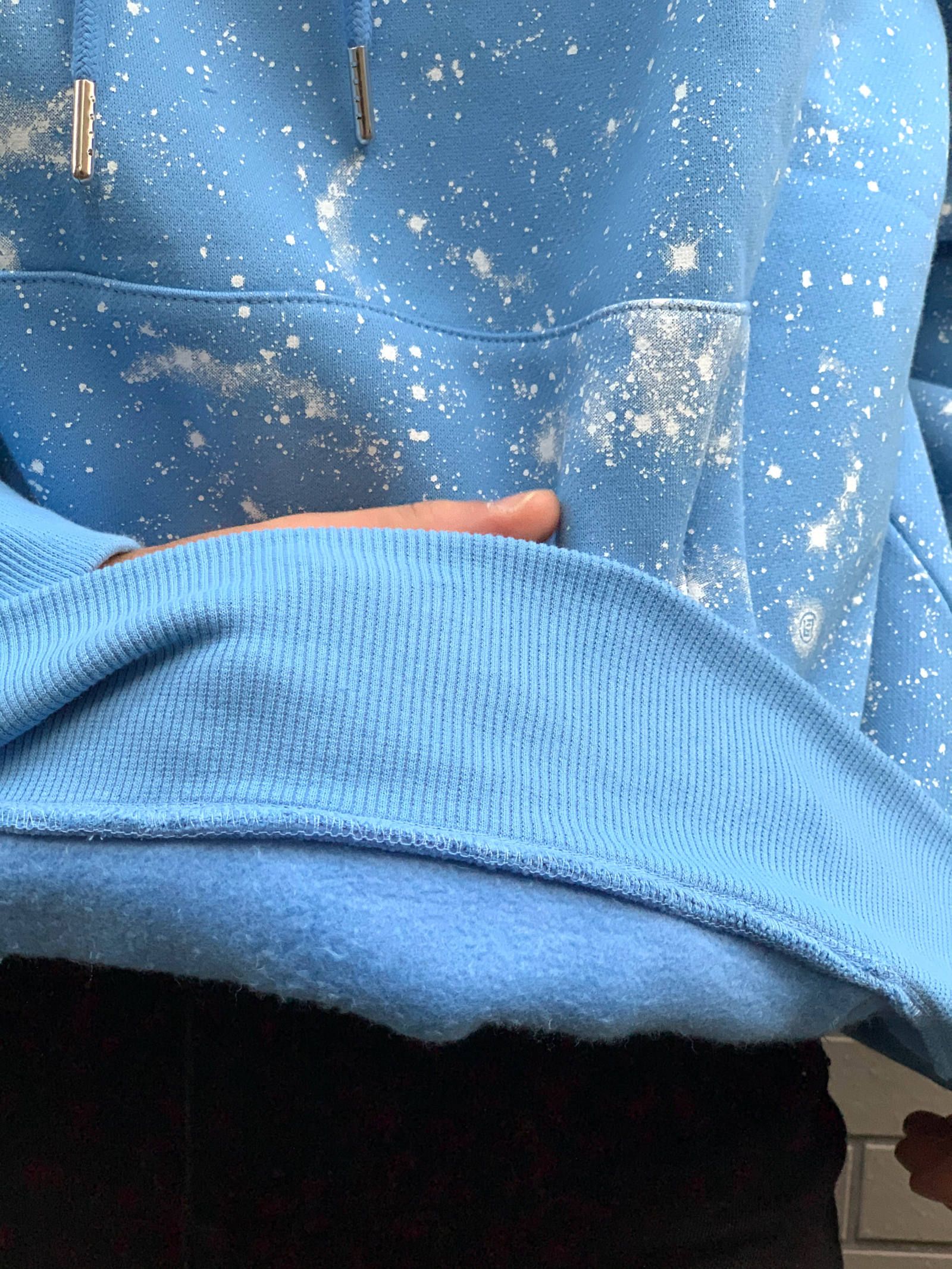 《残り一点》 スター スプレープリント プルオーバーパーカー STARS ALL OVER HOODIE - BLUE
