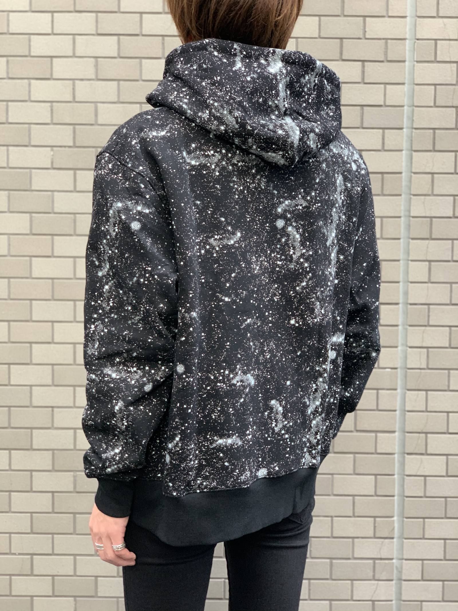 【残り一点】 スター スプレープリント プルオーバーパーカー STARS ALL OVER HOODIE - BLACK