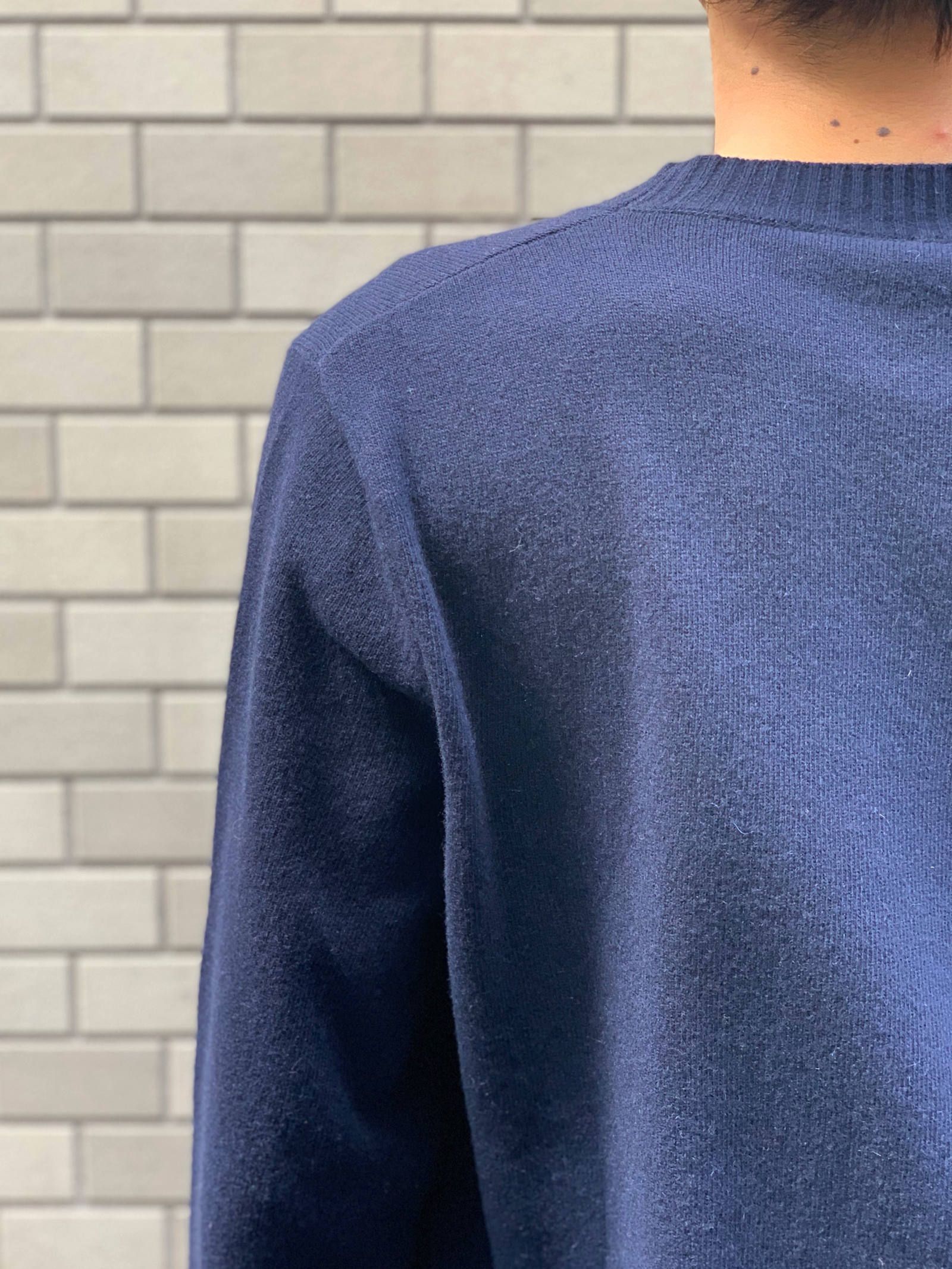 スモールロゴ カシミア クルーネックニット - NAVY