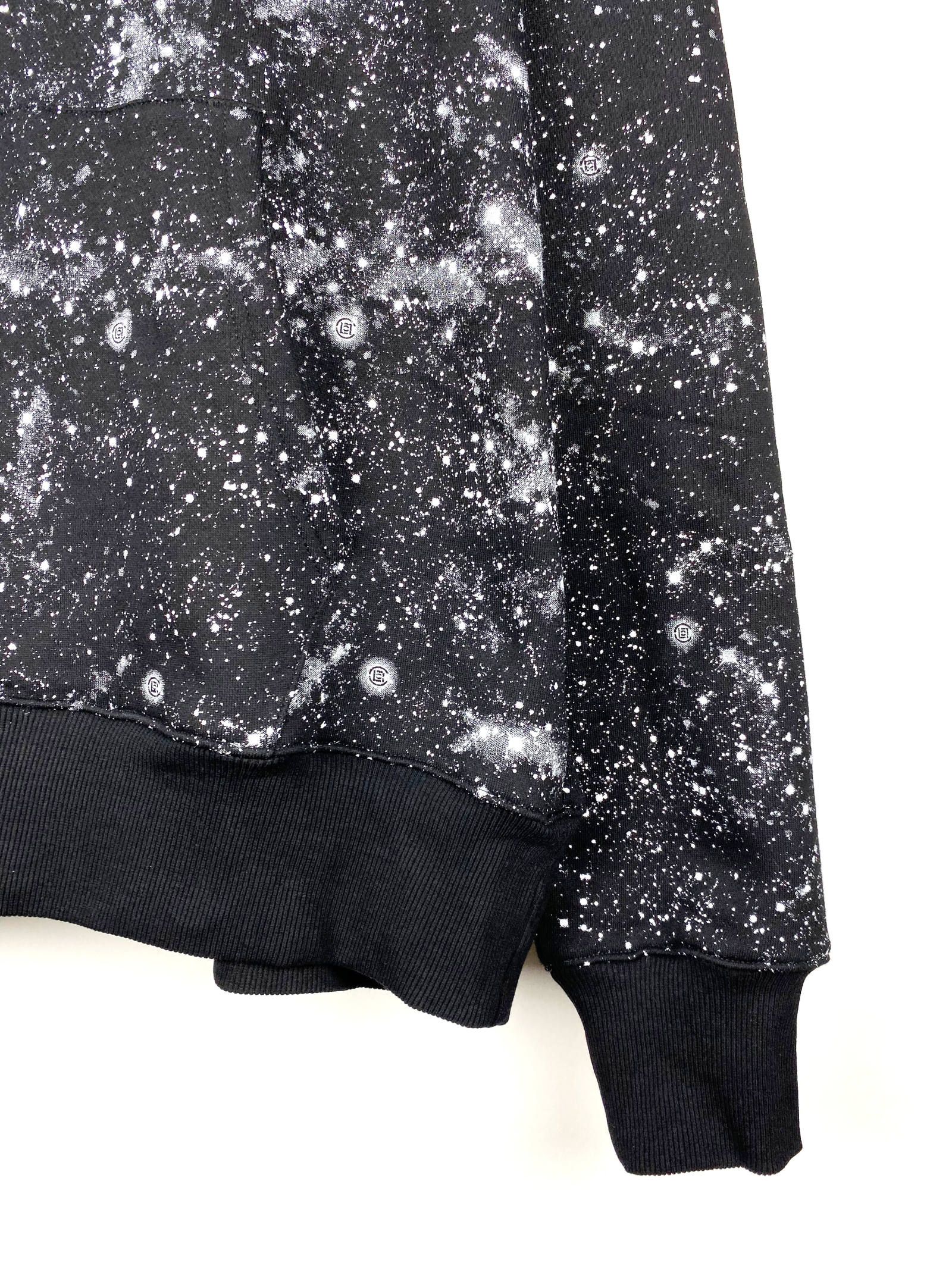 【残り一点】 スター スプレープリント プルオーバーパーカー STARS ALL OVER HOODIE - BLACK