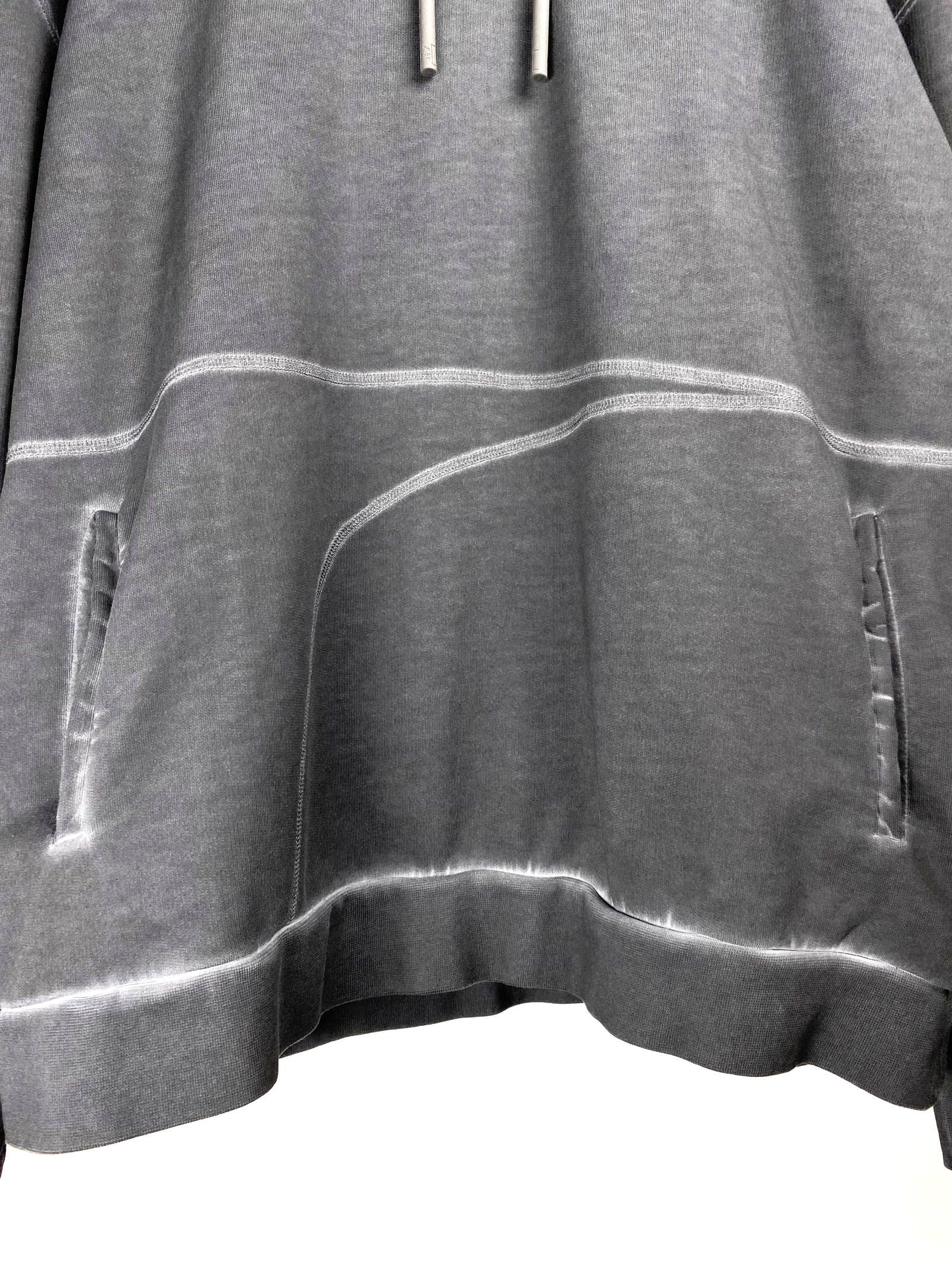 《残り一点》 染め加工 バックロゴ プルオーバーパーカー CLASSIC FLAT OVERLOCK HOODIE - GREY