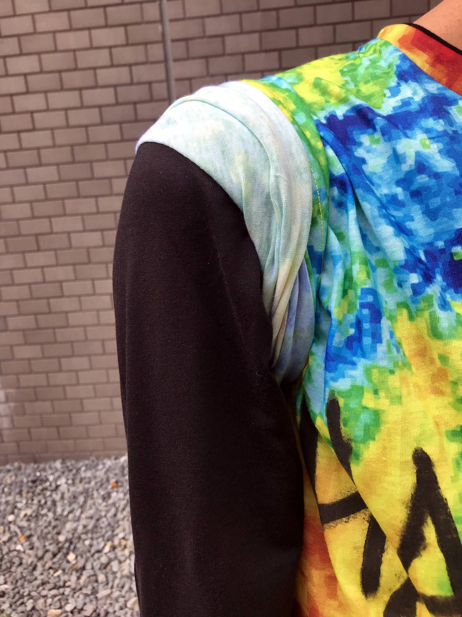 《残り一点》 ウェザーグラフィック レイヤード 長袖カットソー Tornado Long Sleeve - BLACK × RED