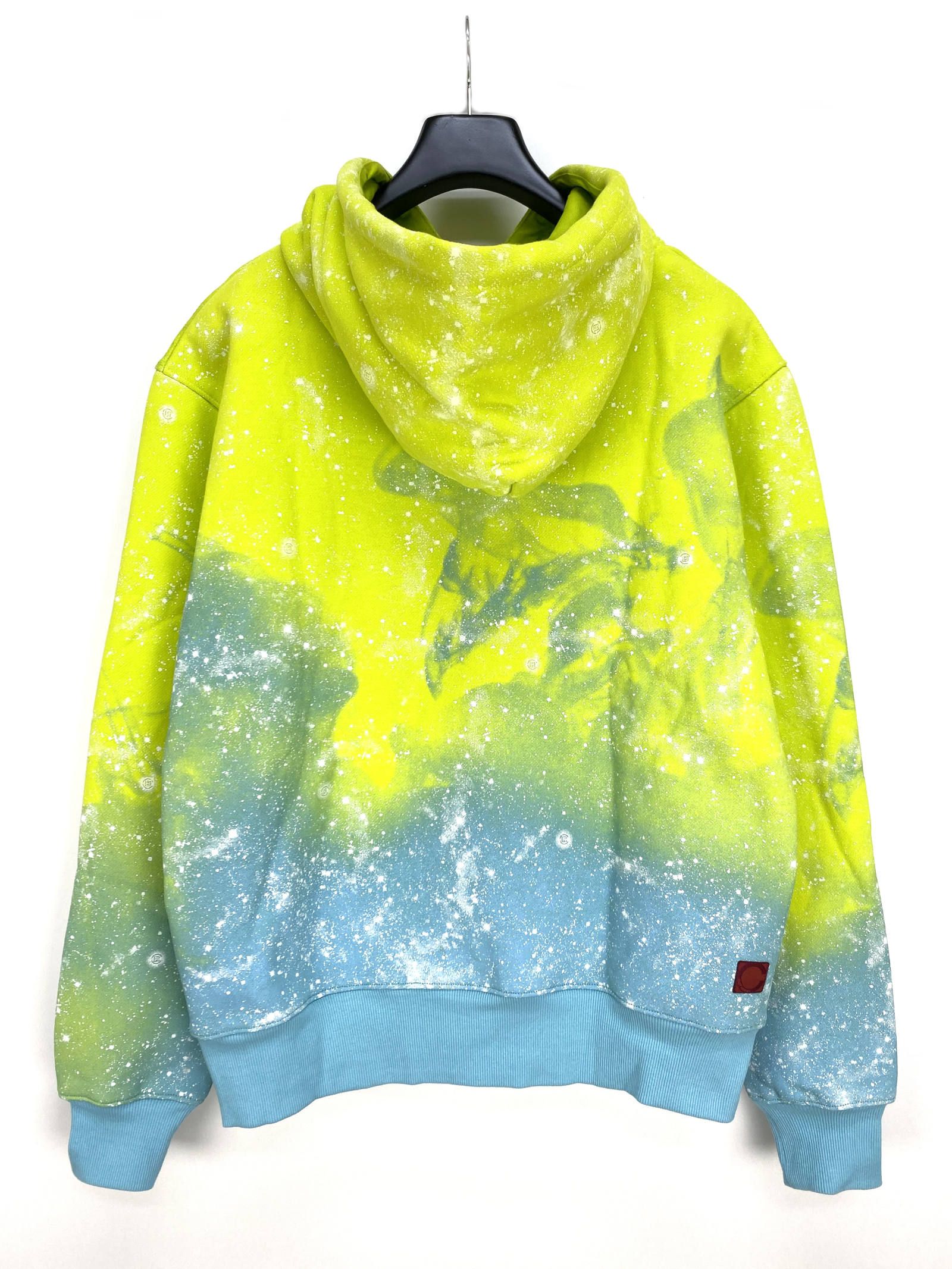 Clot - スター スプレープリント プルオーバーパーカー STARS ALL OVER HOODIE - YELLOW | STORY