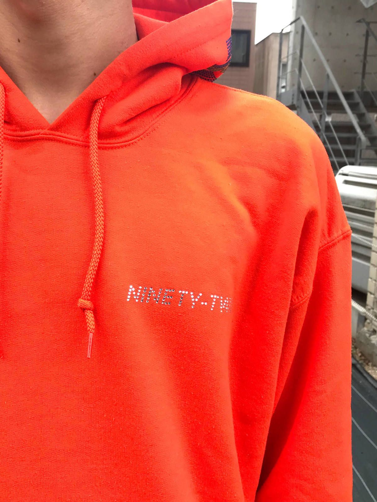 《残り一点》ラインストーン レーシングフーディ - ORANGE